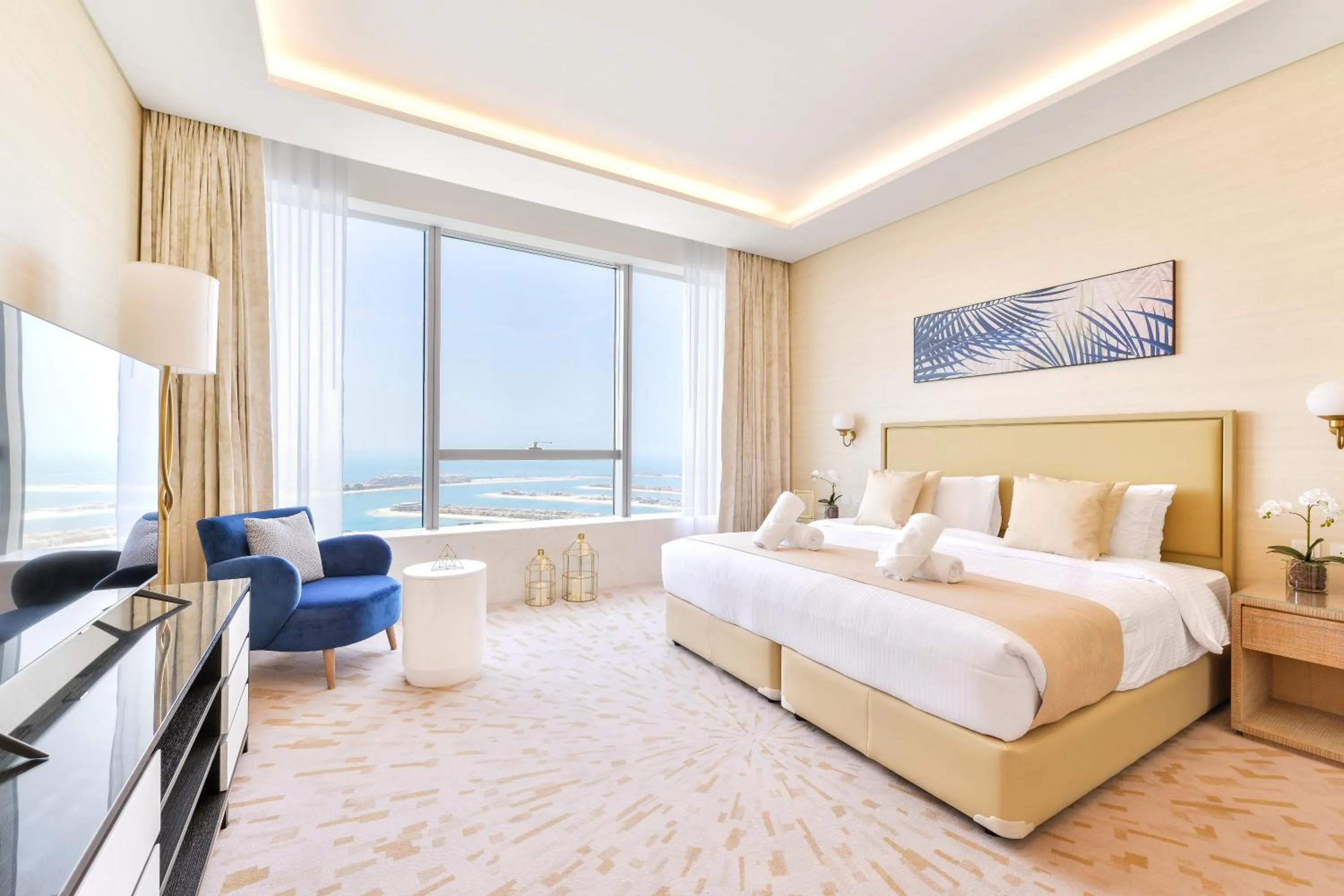 Bedroom, Bed in Ultra Luxury Palm Tower with Shared Hotel Facilities