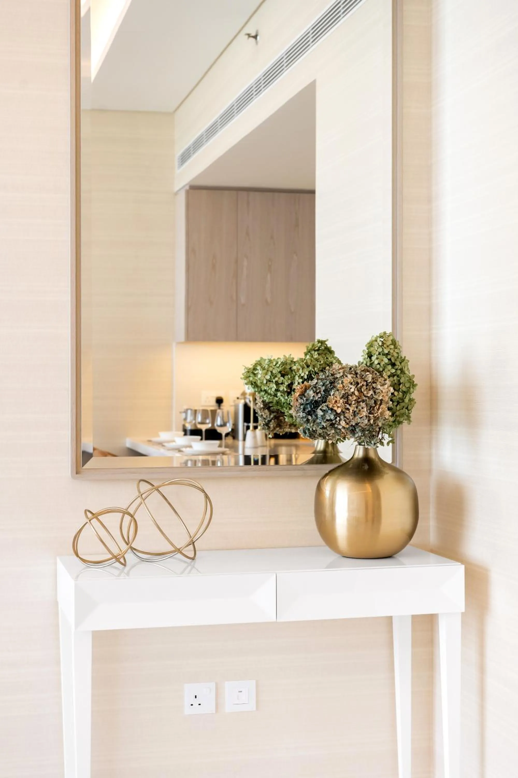 Decorative detail in Ultra Luxury Palm Tower with Shared Hotel Facilities