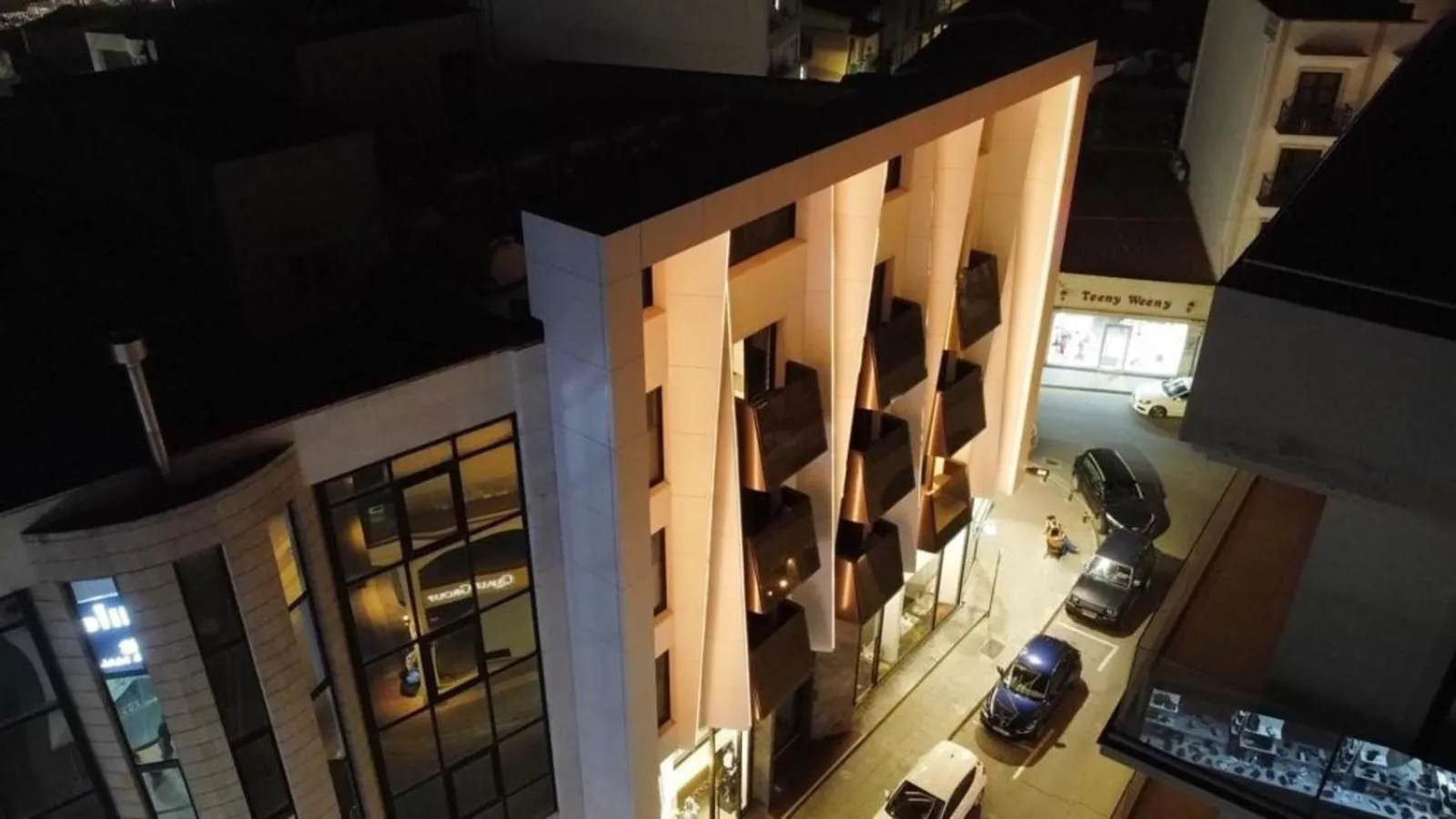 Raam Luxury Suites