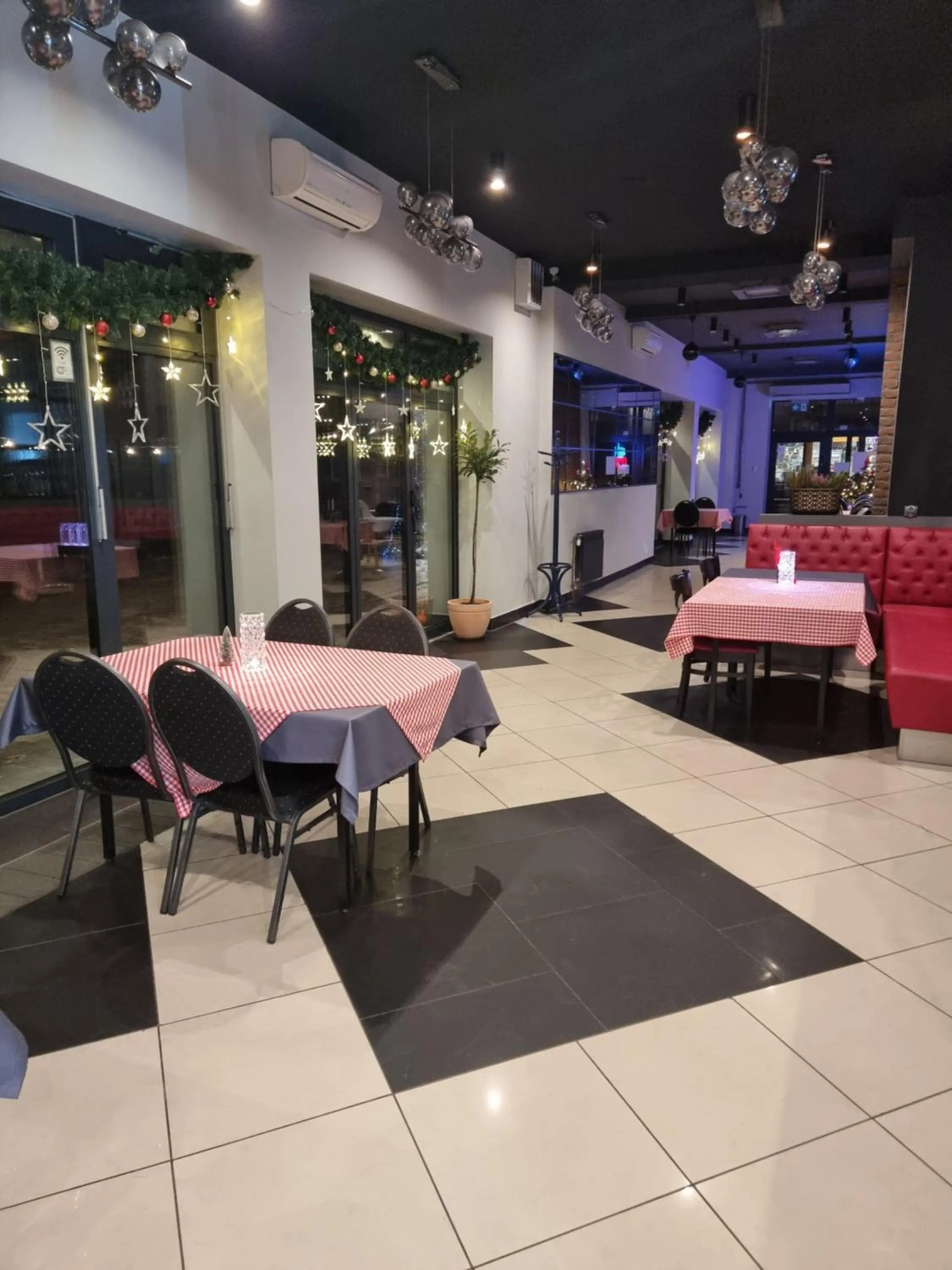 Restaurant/places to eat in Kamienica1924