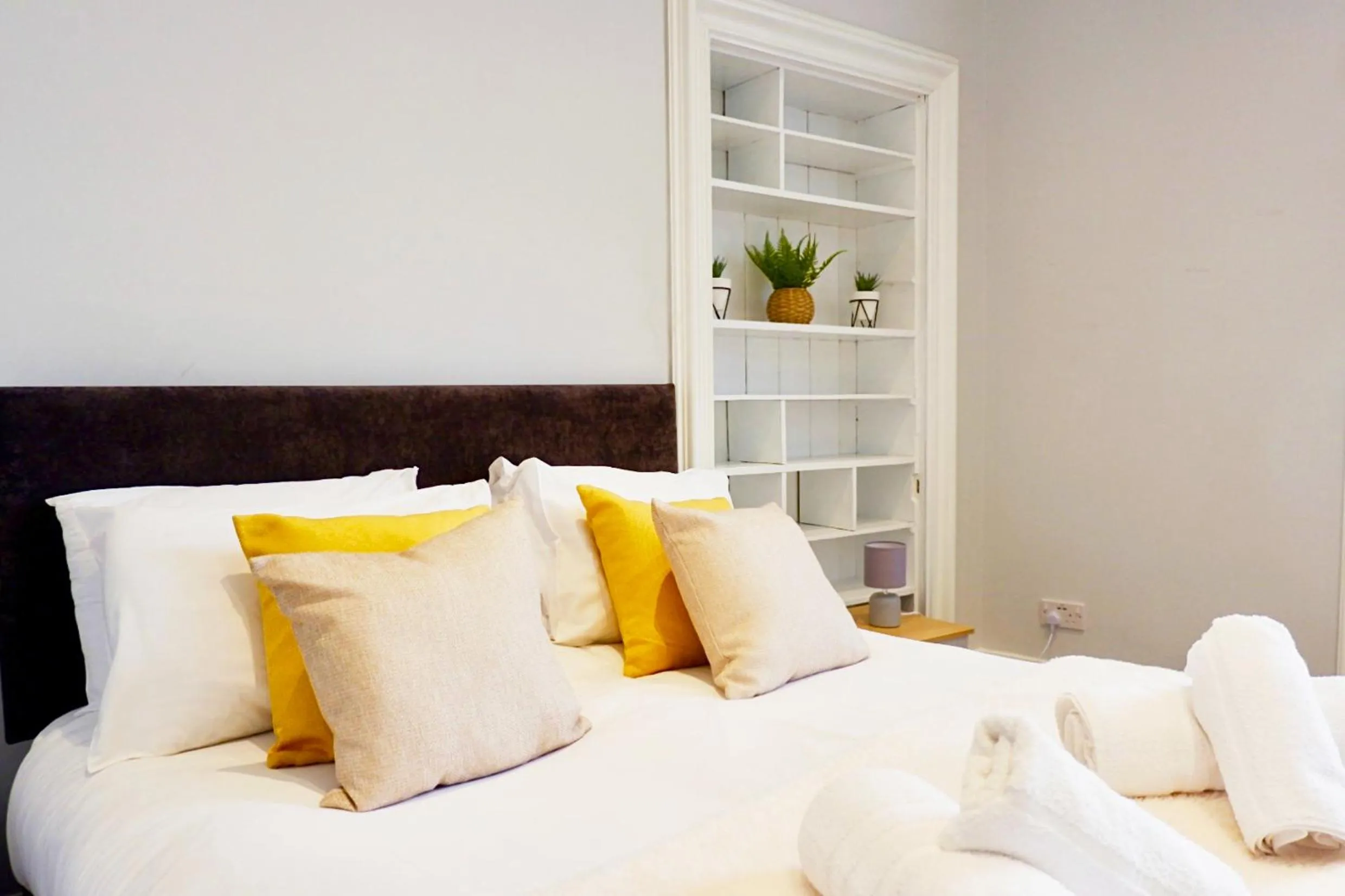 Bedroom, Bed in Jacobite house