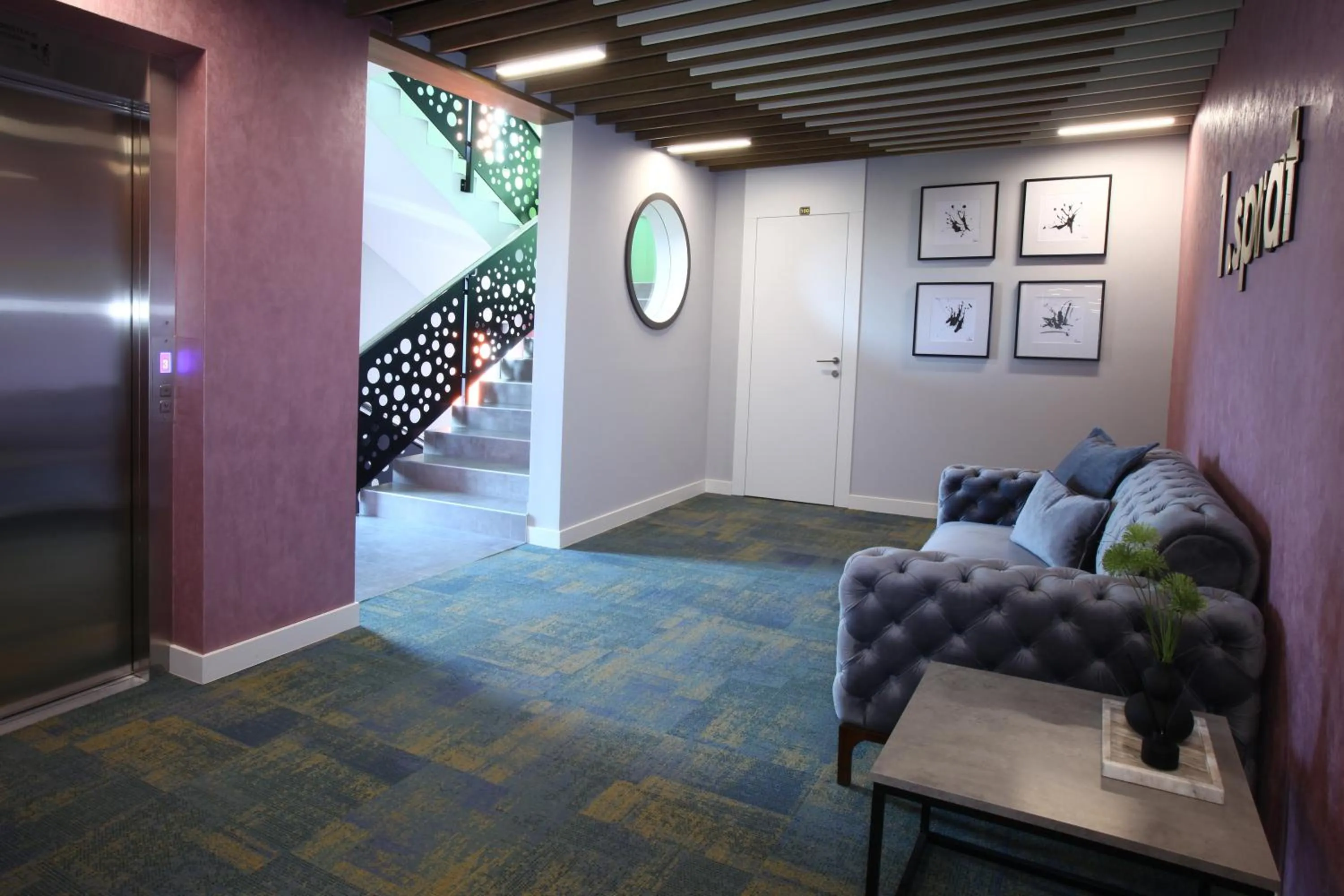 Seating area in Hotel ETNA