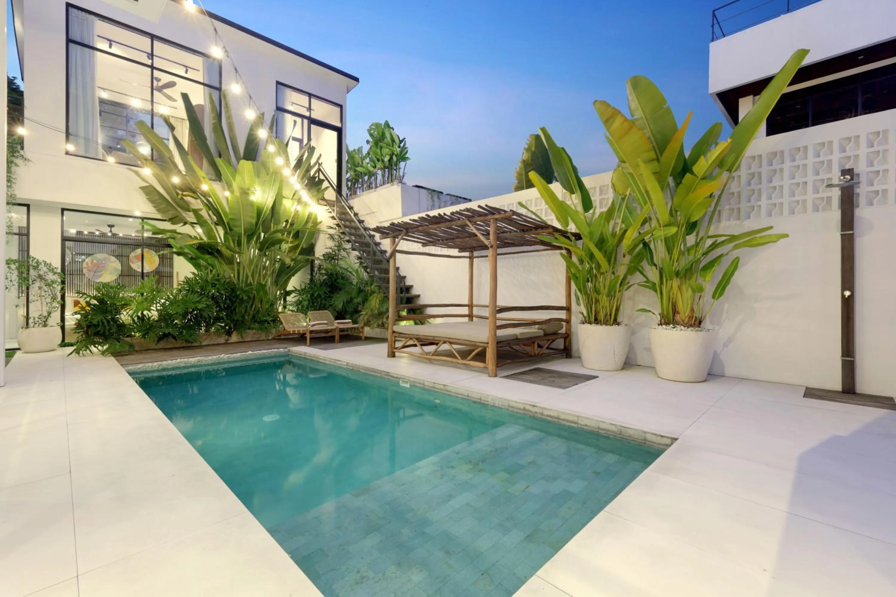 Swimming pool in Baliwood Residence Villas by BREIG