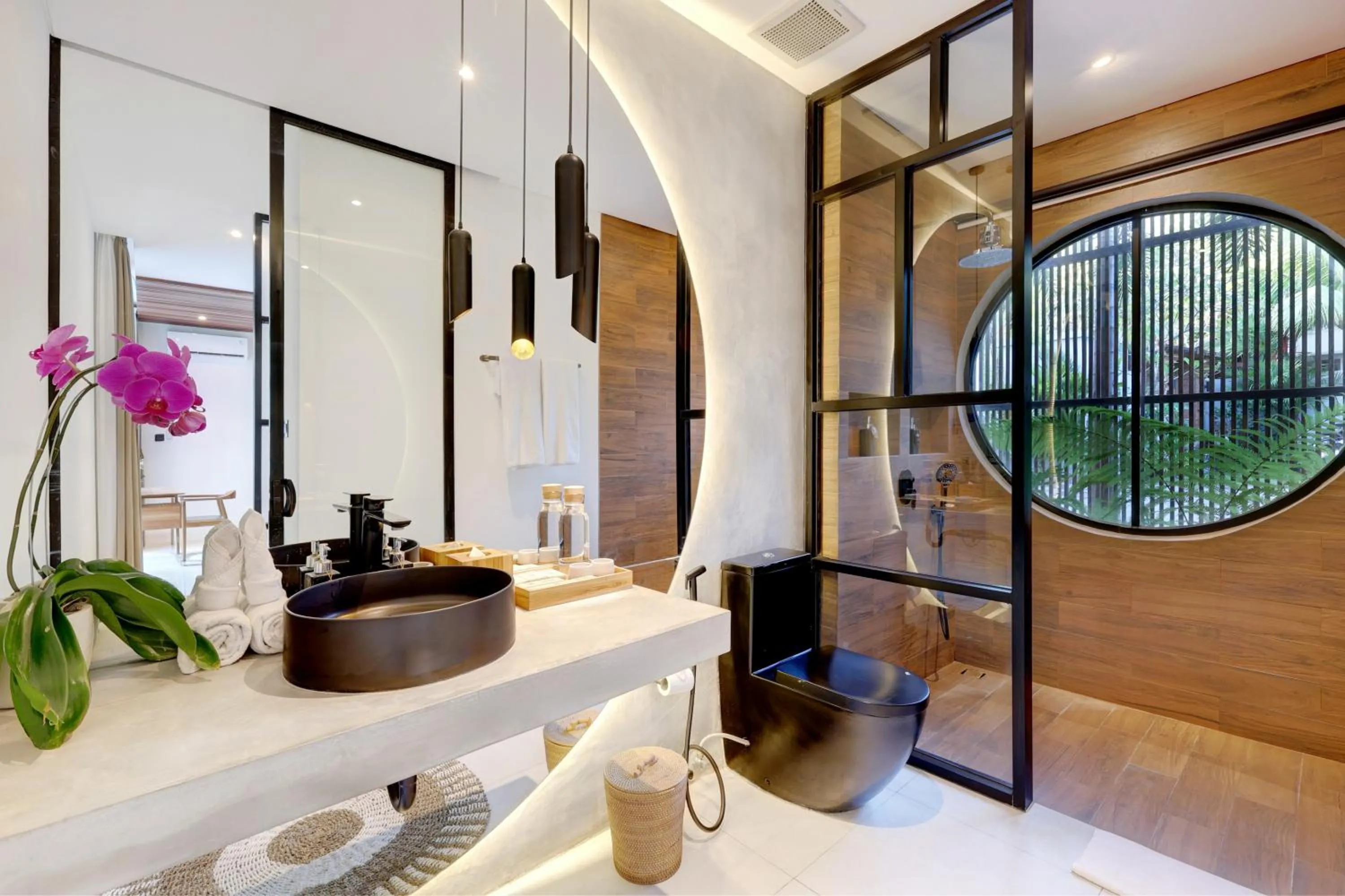 Bathroom in Baliwood Residence Villas by BREIG