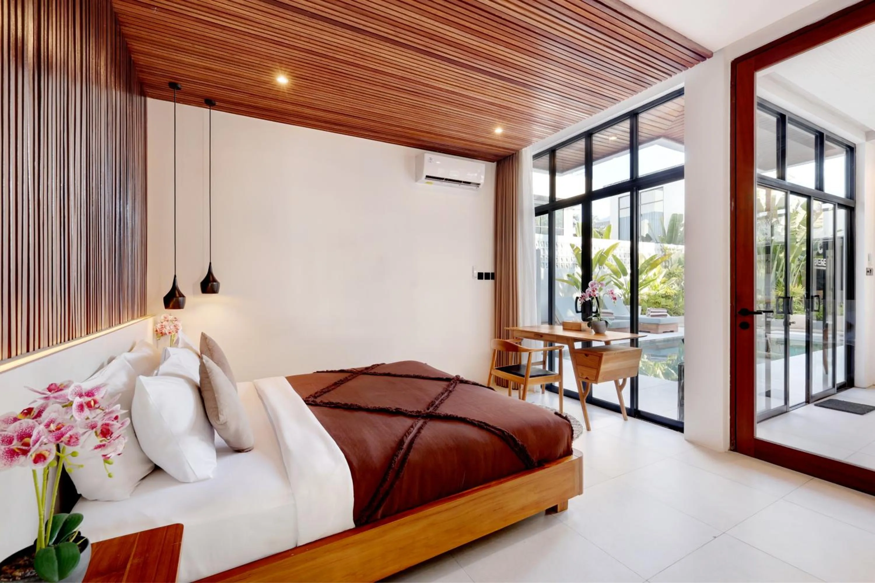 Bed in Baliwood Residence Villas by BREIG