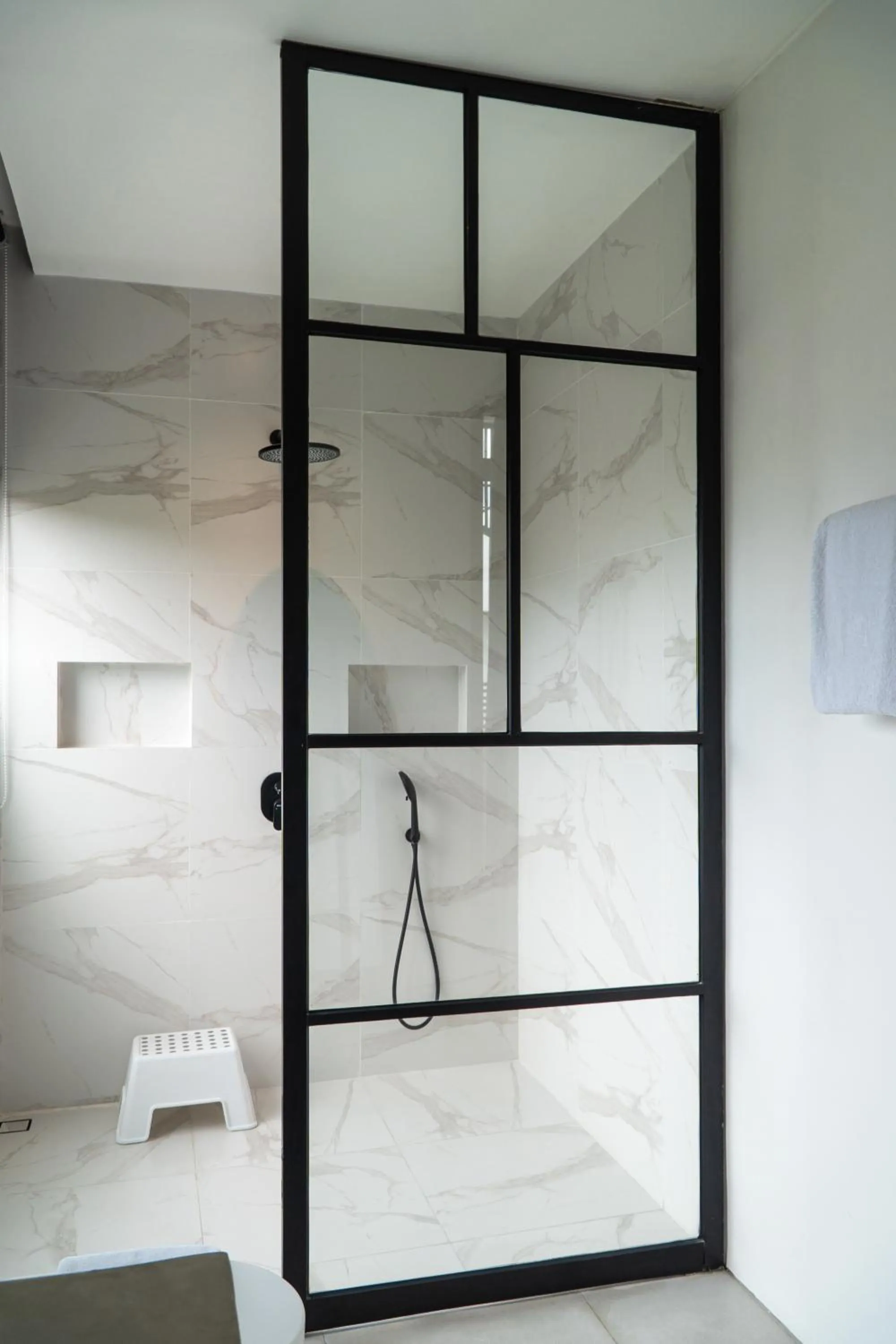 Shower in Baliwood Residence Villas by BREIG