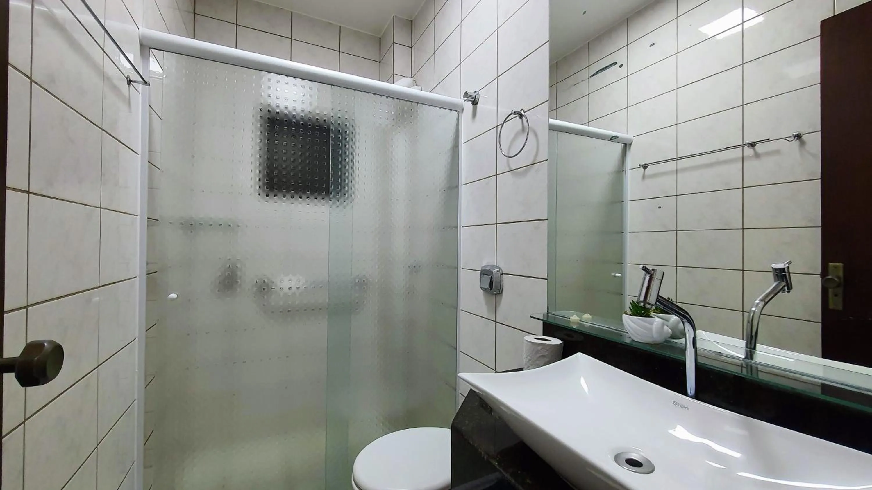 Shower in Mirante das Aguas de Piratuba