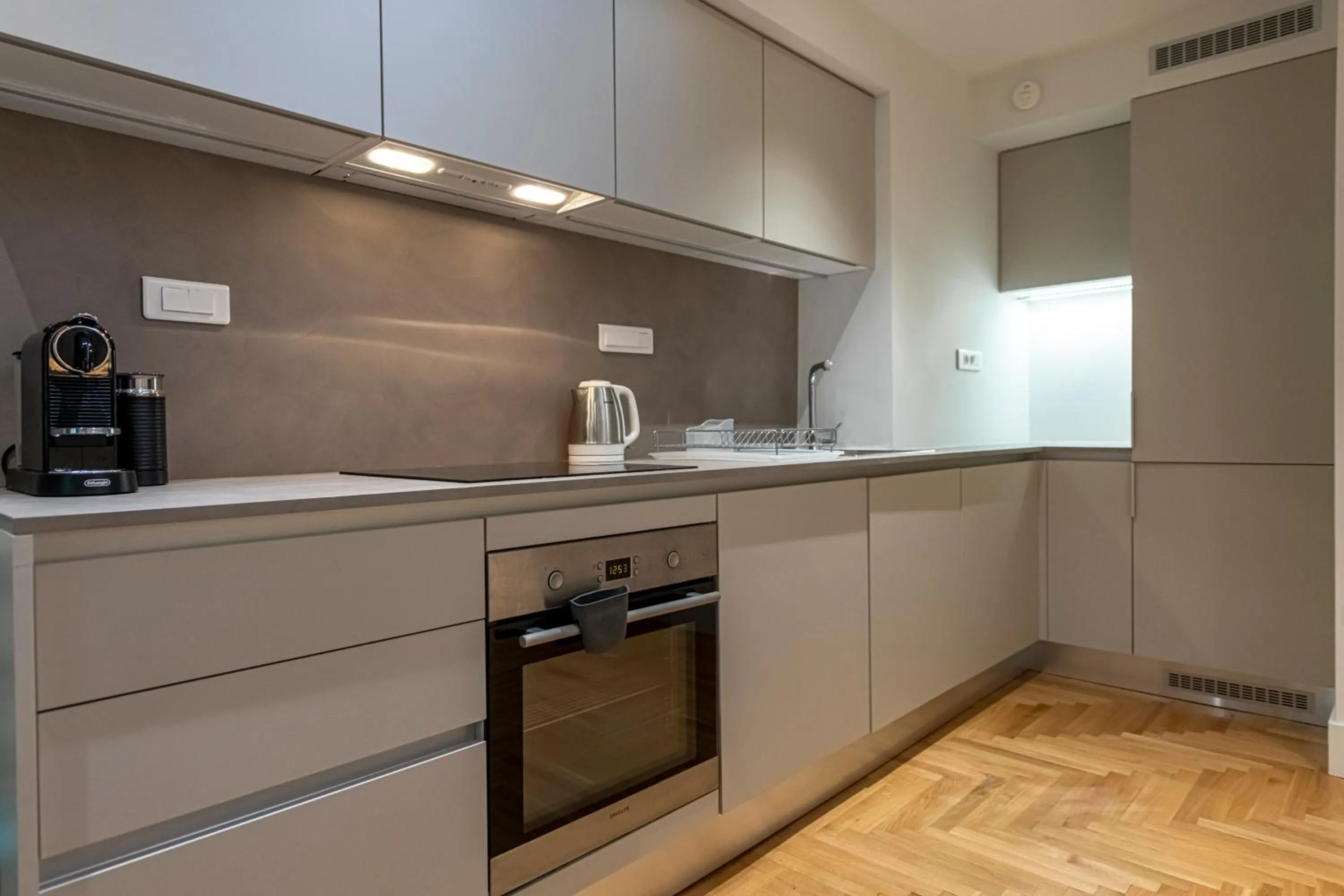 Phaedrus Living City Center Lux Flat Kolonaki