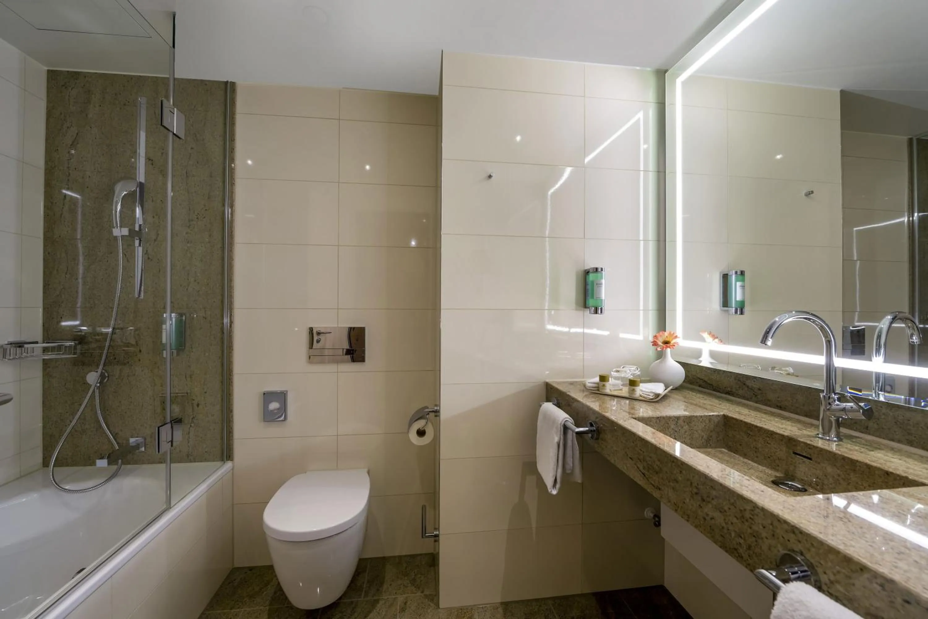 Bathroom in Maritim Hotel Ingolstadt