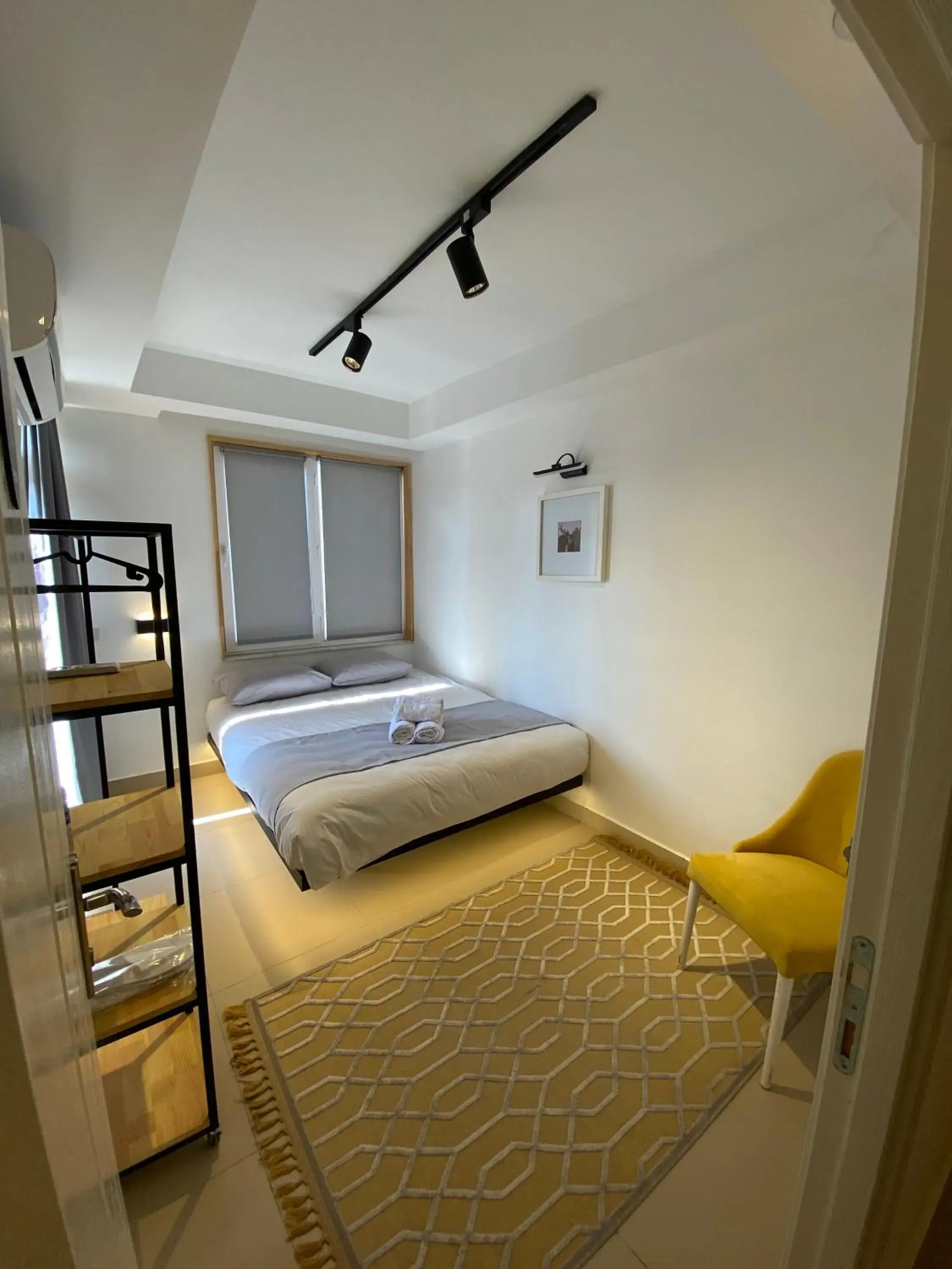 Queen Room with Balcony in Deer Hostel & Hotel Queen Room with Balcony in Deer Hostel & Hotel