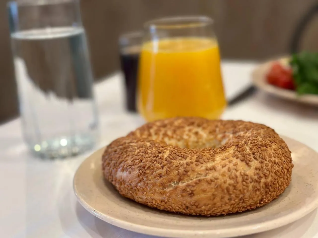 Food and drinks in Deer Hostel & Hotel