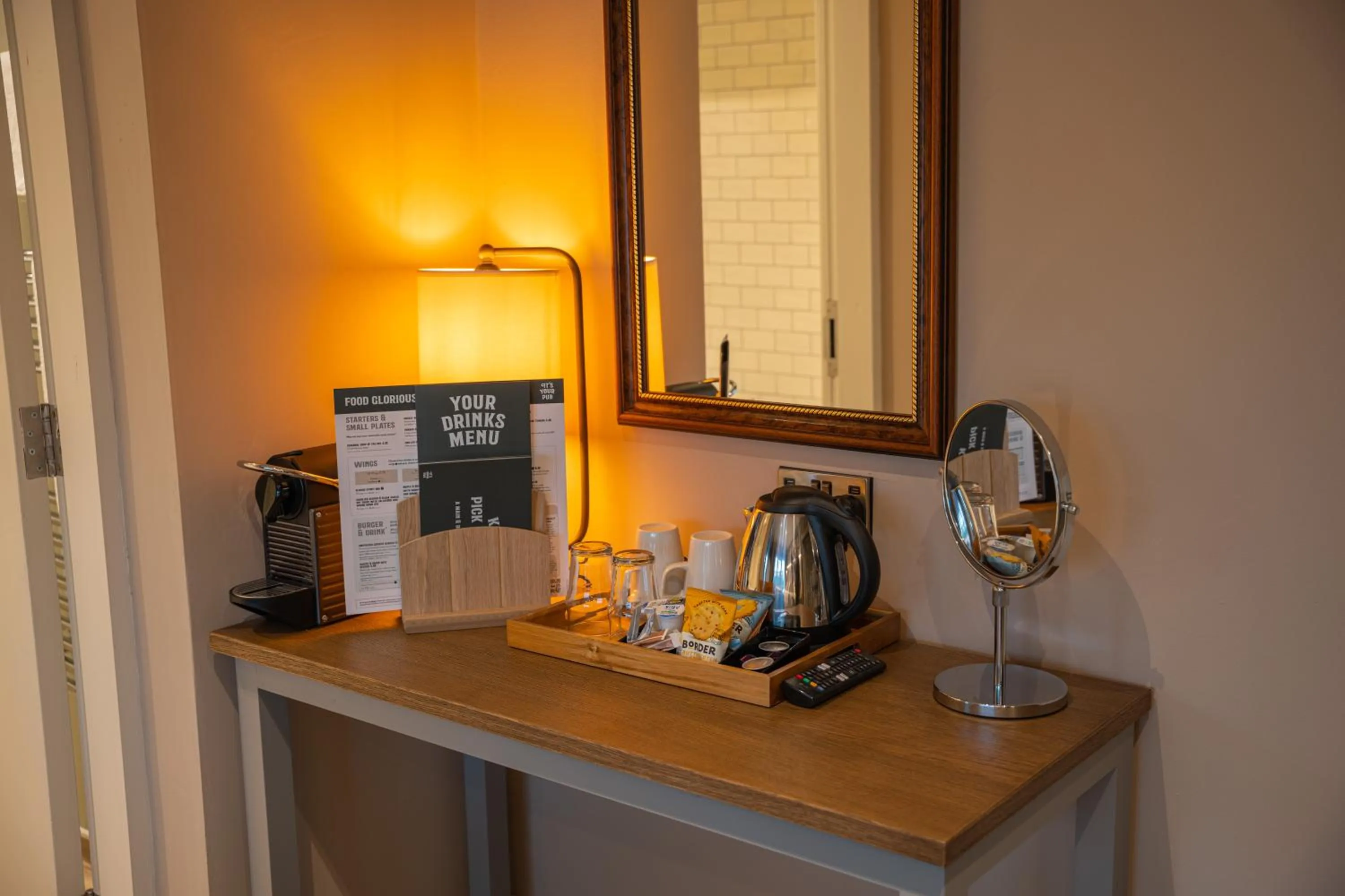 Coffee/tea facilities in Duke of York