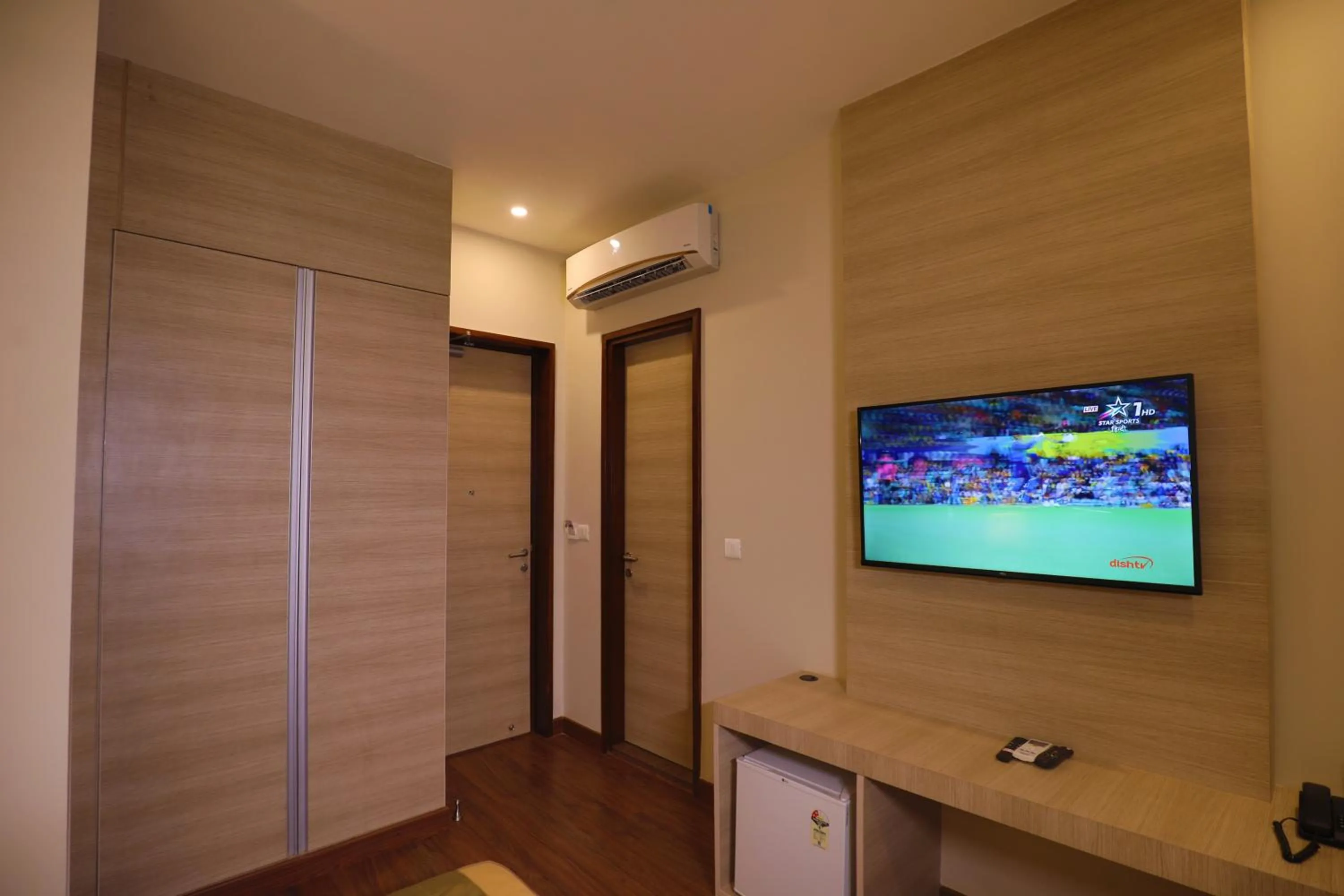 Photo of the whole room in Goa Country Club Near Park Hospital BY Pearl I Luxury resort in Gurgaon