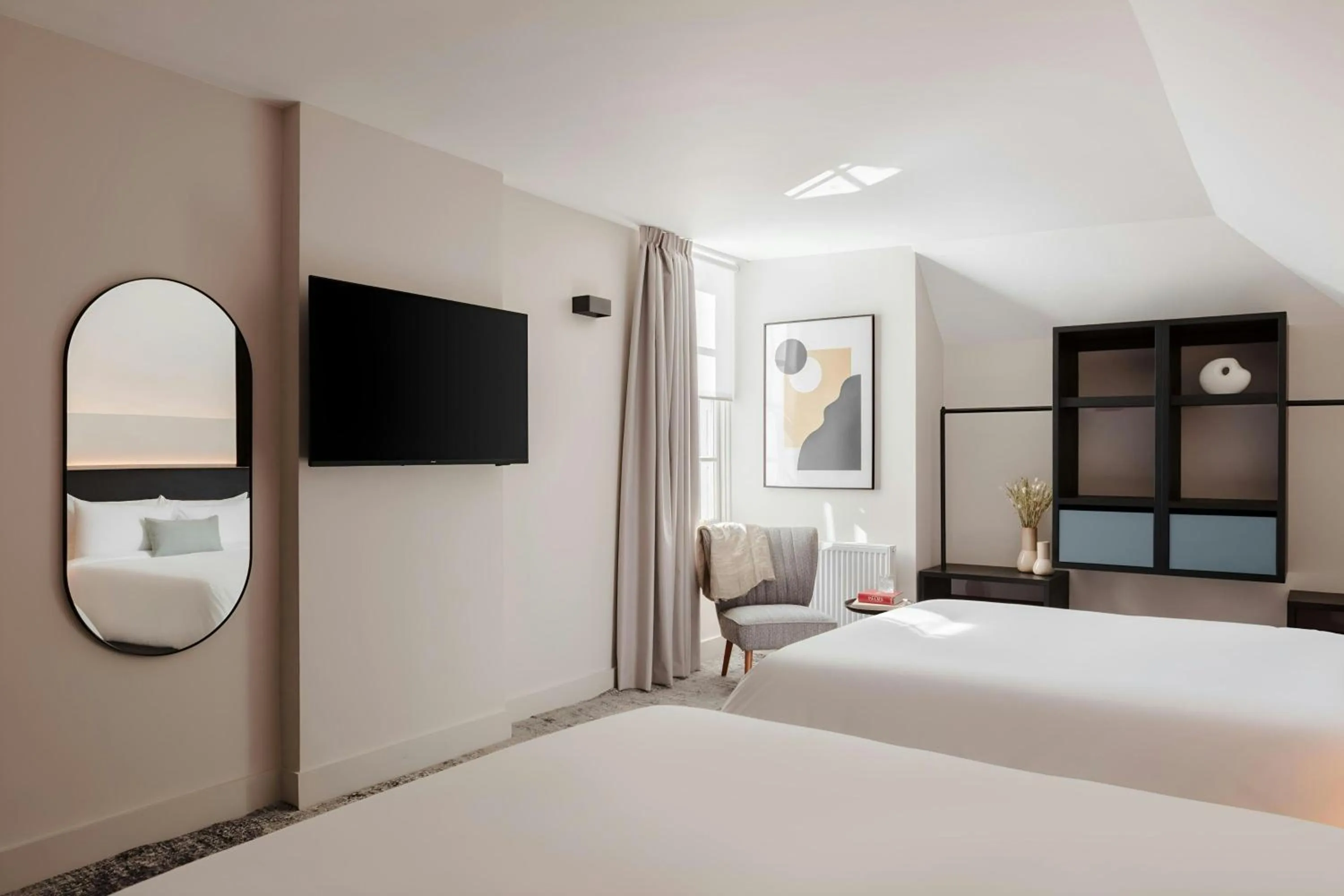 Bedroom, Bed in The Earl Hotel Leeson Street, Sonder by Marriott Bonvoy