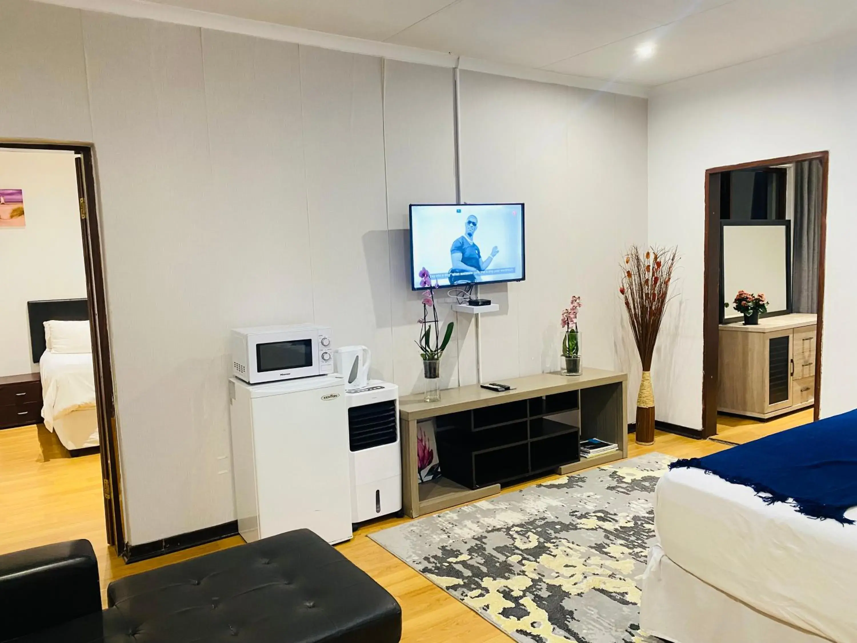 Deluxe Family Room in Airport Royal Guest House Deluxe Family Room in Airport Royal Guest House