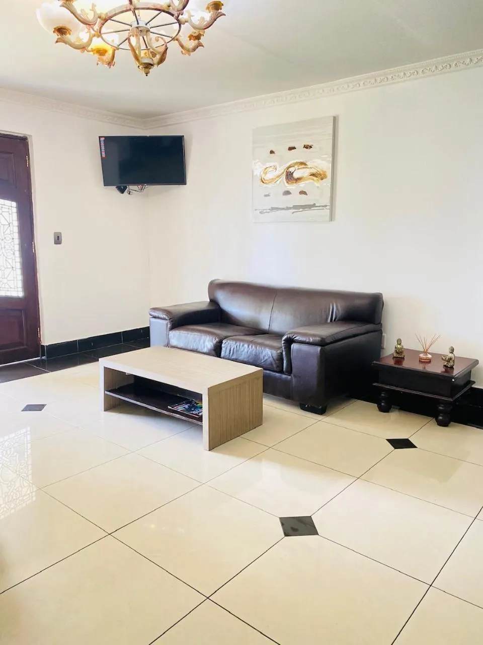 Seating area in Airport Royal Guest House