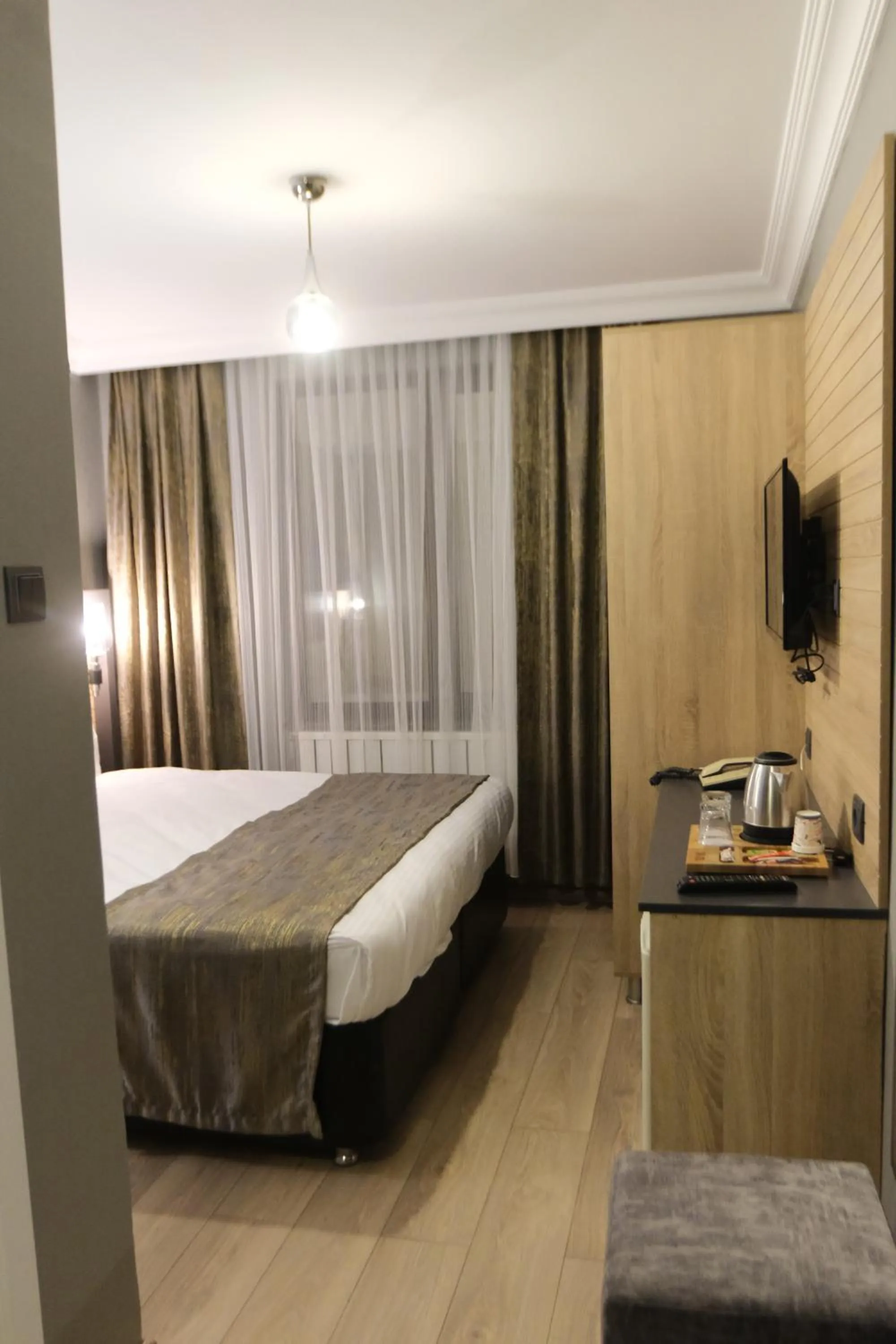 Bedroom in ÇAĞ OTEL
