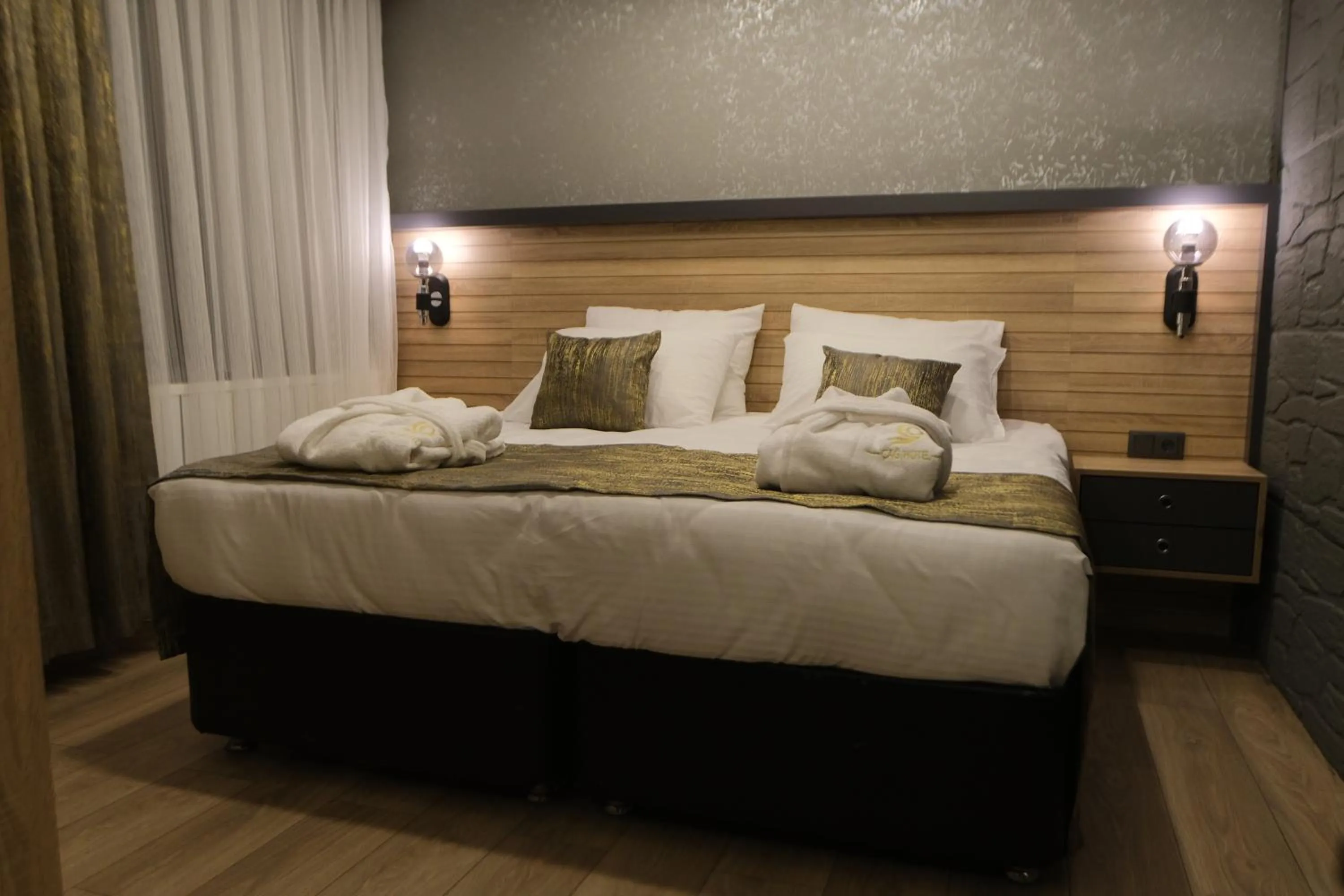 Bedroom in ÇAĞ OTEL