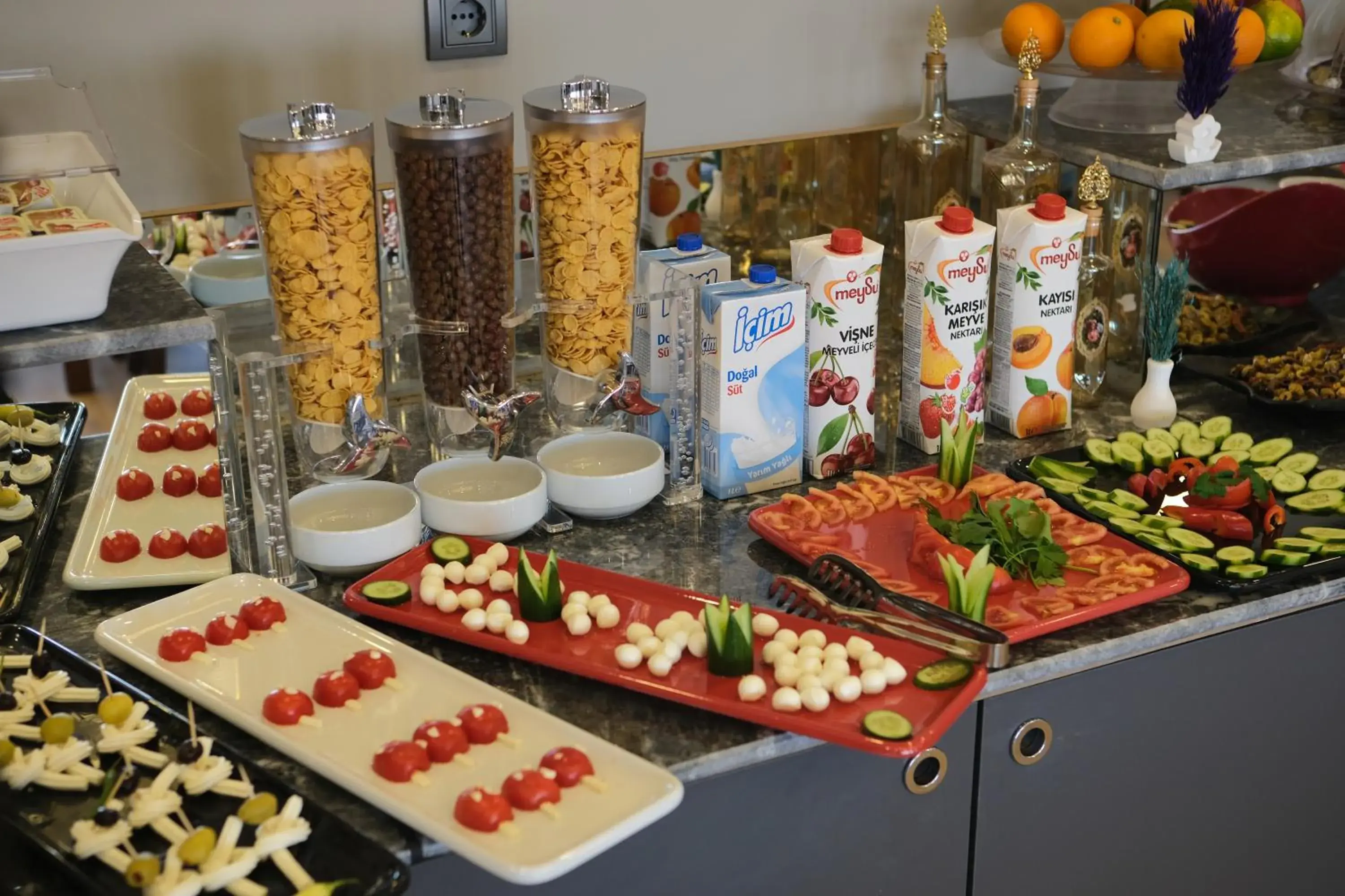 Food and drinks in ÇAĞ OTEL Food and drinks in ÇAĞ OTEL