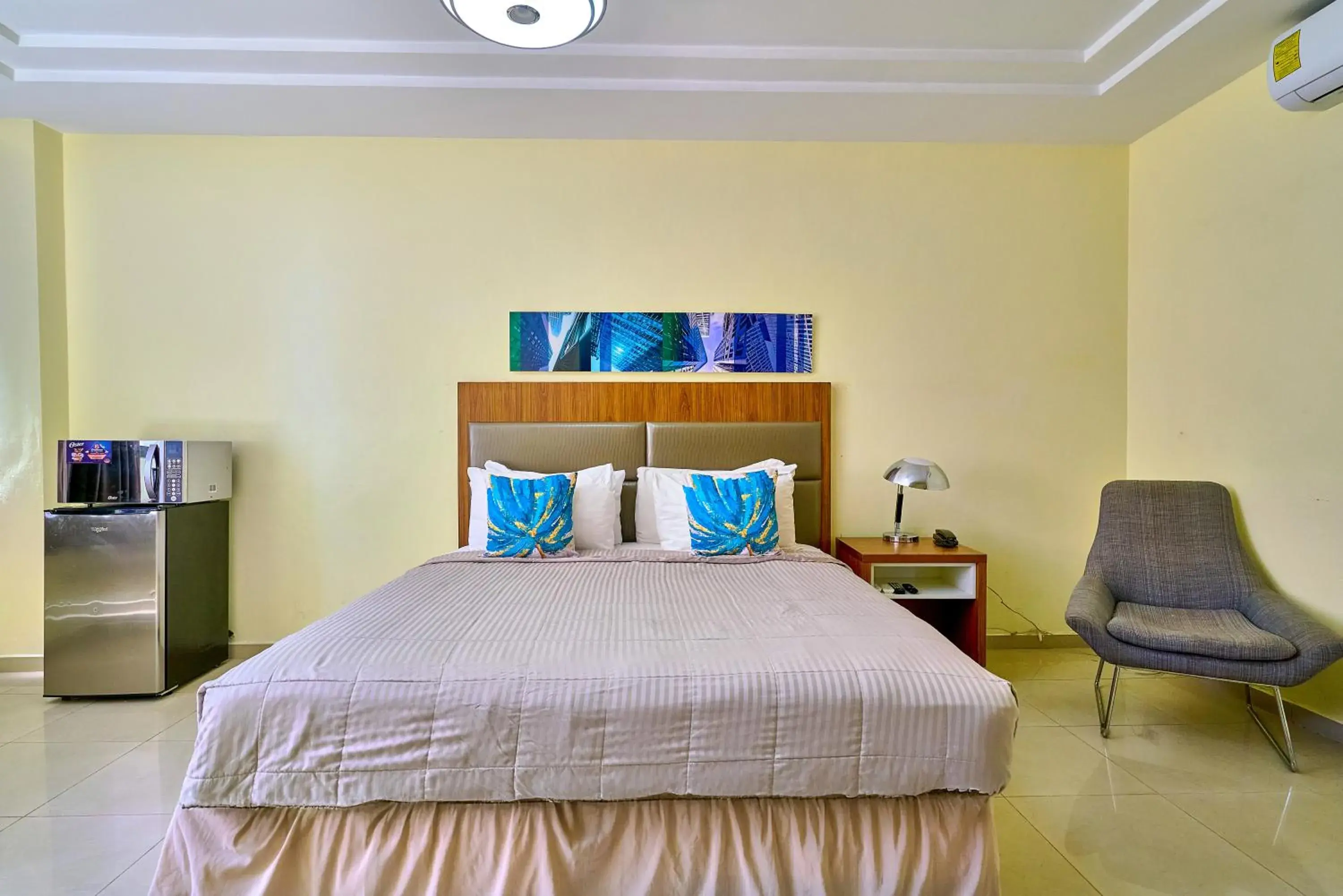 Standard Suite - single occupancy in Hotel Libertad at historic main street Standard Suite - single occupancy in Hotel Libertad at historic main street