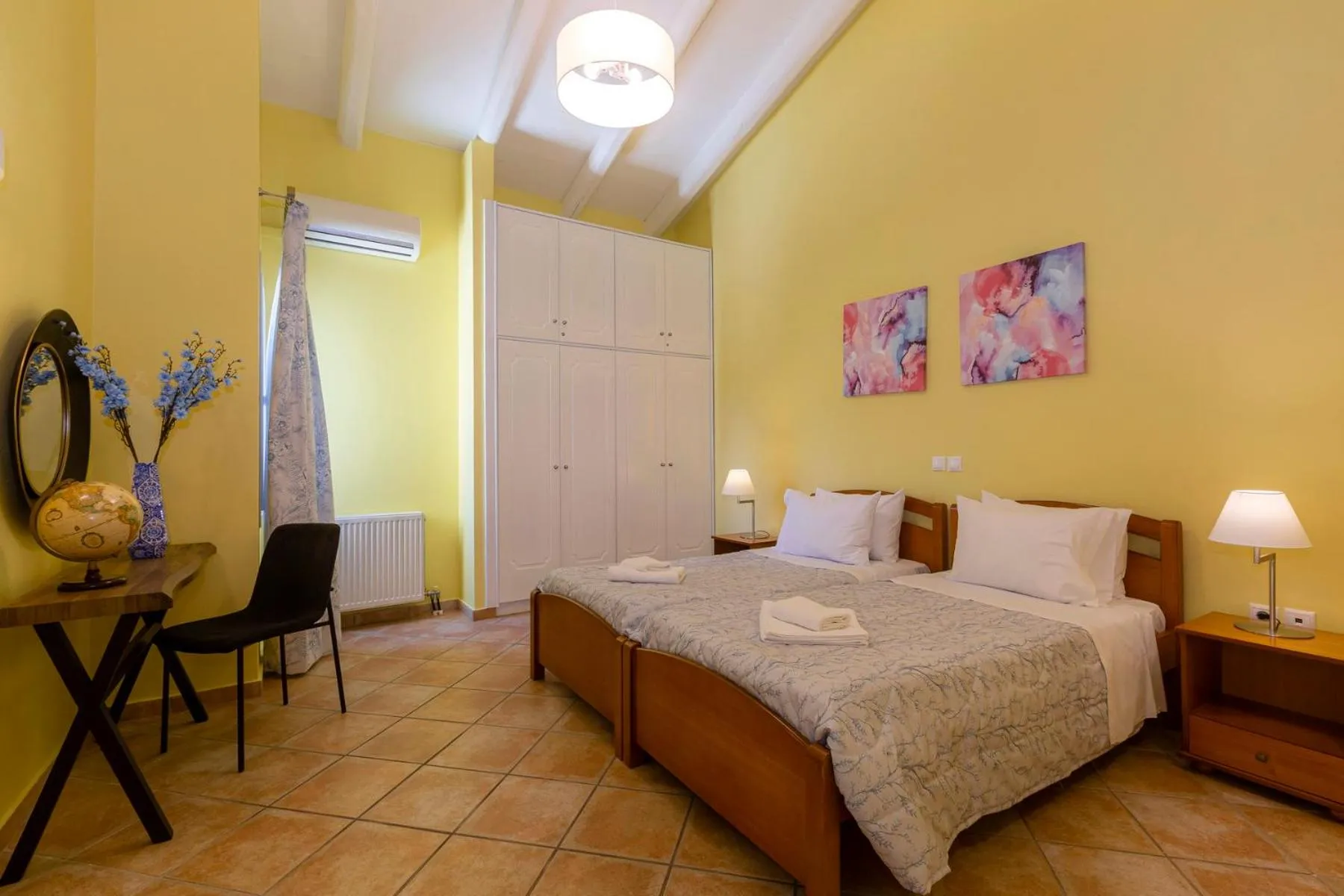 Bed in Villa Charchala