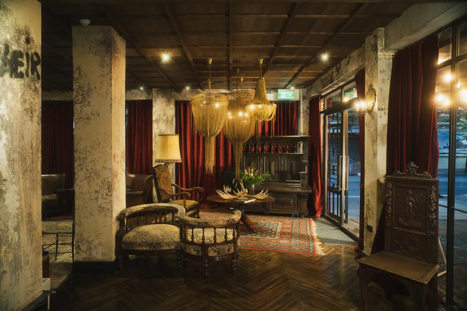 Seating area in Baan Tuk Din Hotel