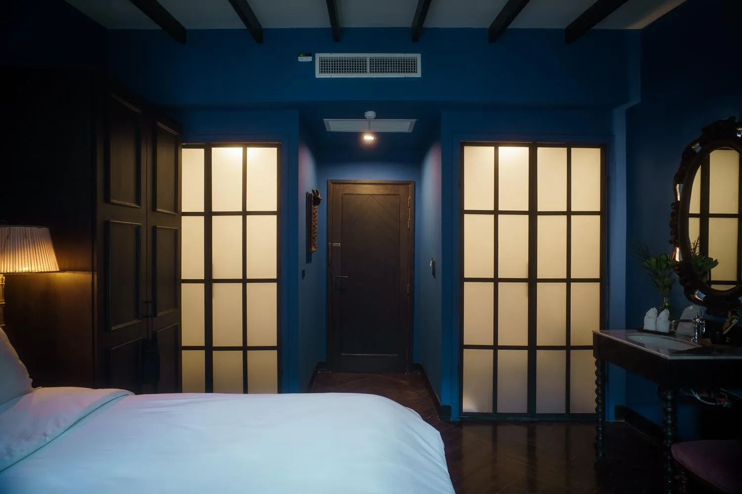 Bed in Baan Tuk Din Hotel