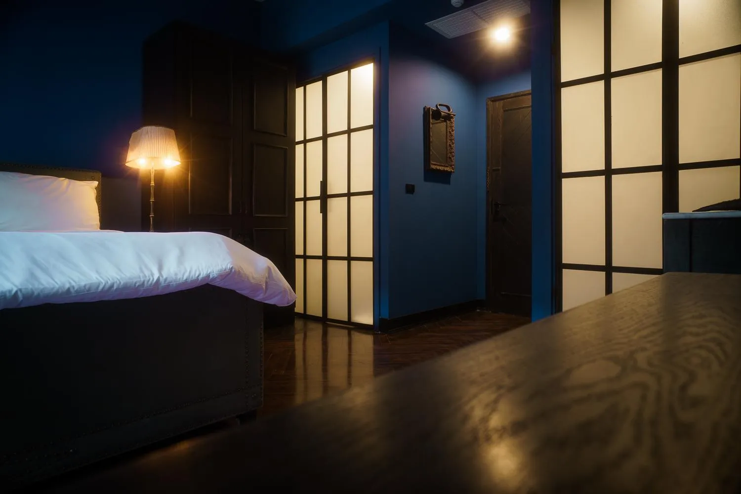 Photo of the whole room, Bed in Baan Tuk Din Hotel