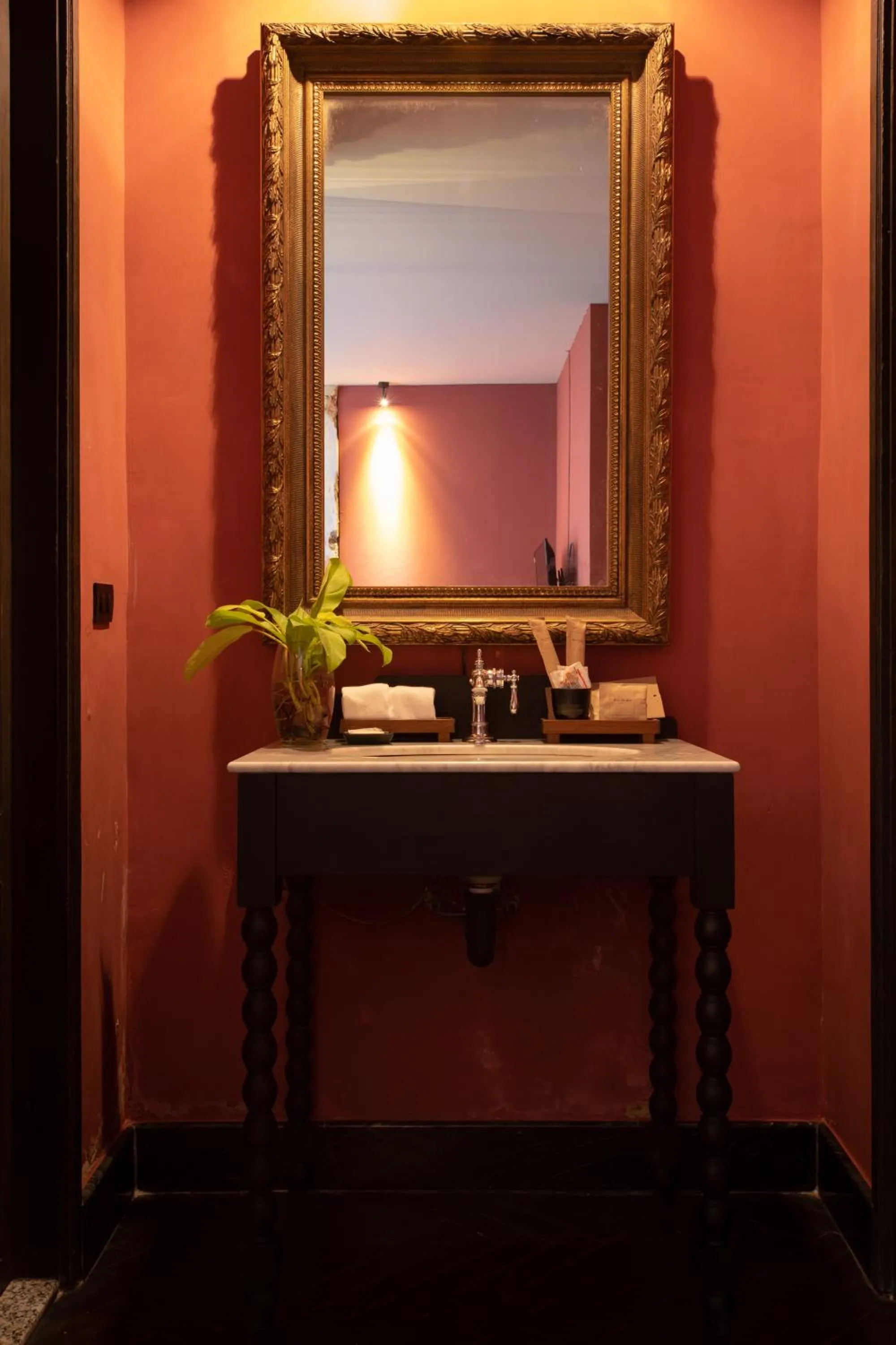 Photo of the whole room in Baan Tuk Din Hotel