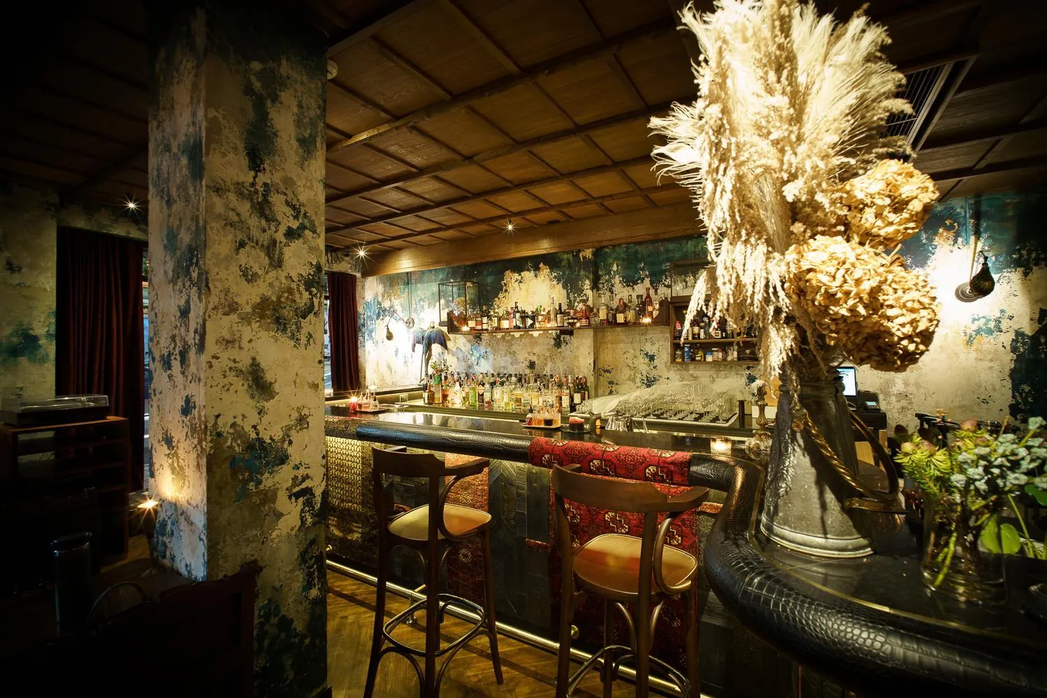 Restaurant/places to eat in Baan Tuk Din Hotel