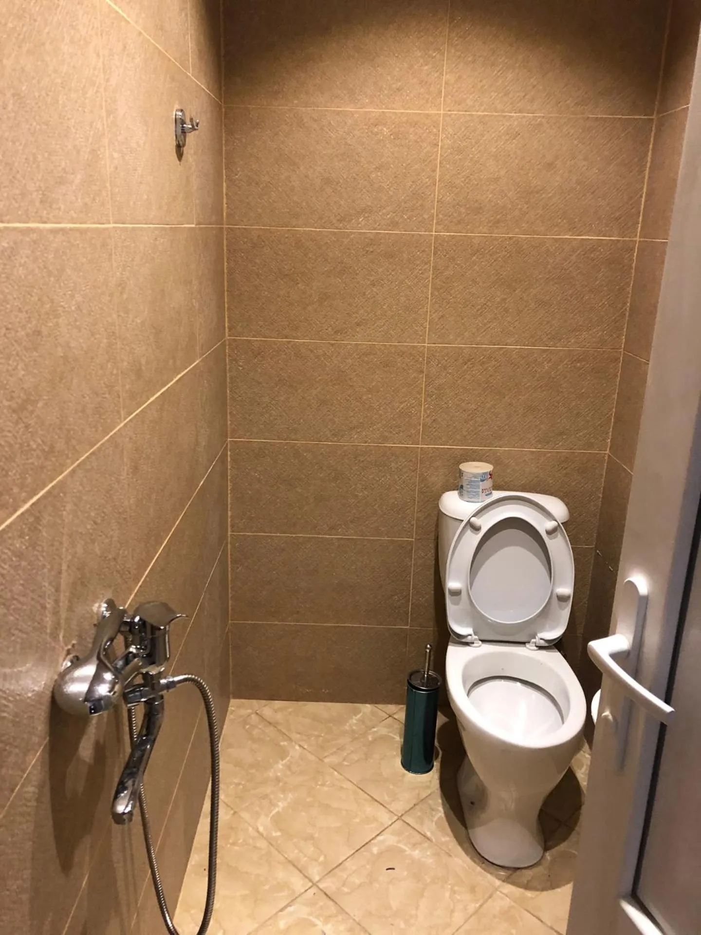 Shower in Hotel Nikea