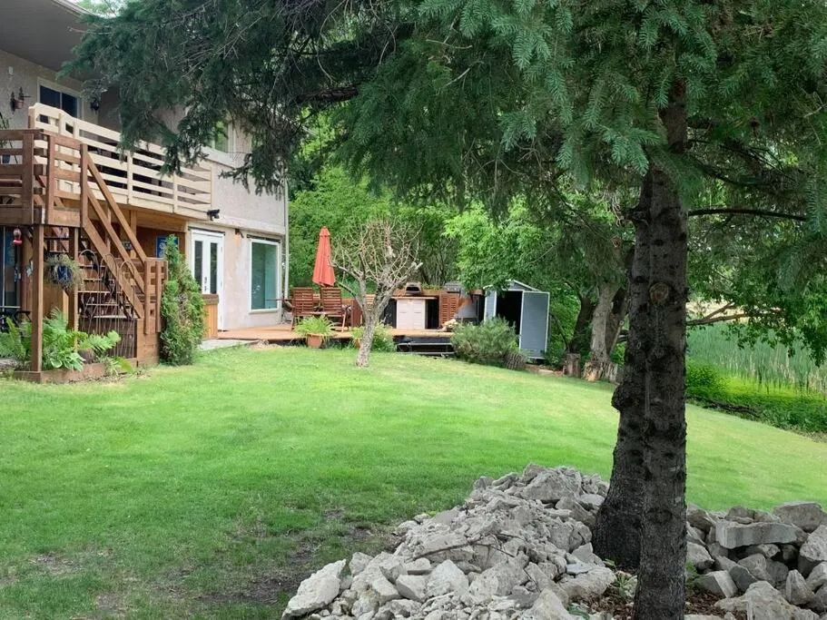 Garden in The Ox + Bow