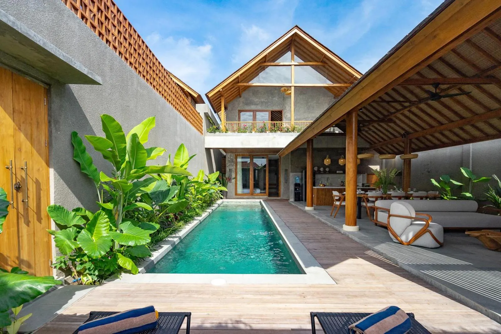 Three-Bedroom Villa with Private Pool in Jiwoku Villas