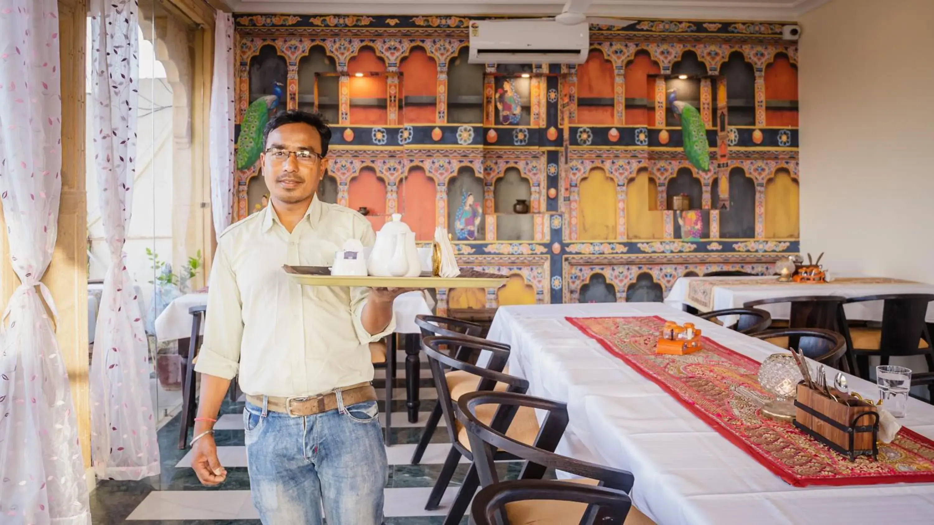 Restaurant/places to eat in Hotel Meri Haveli Restaurant/places to eat in Hotel Meri Haveli