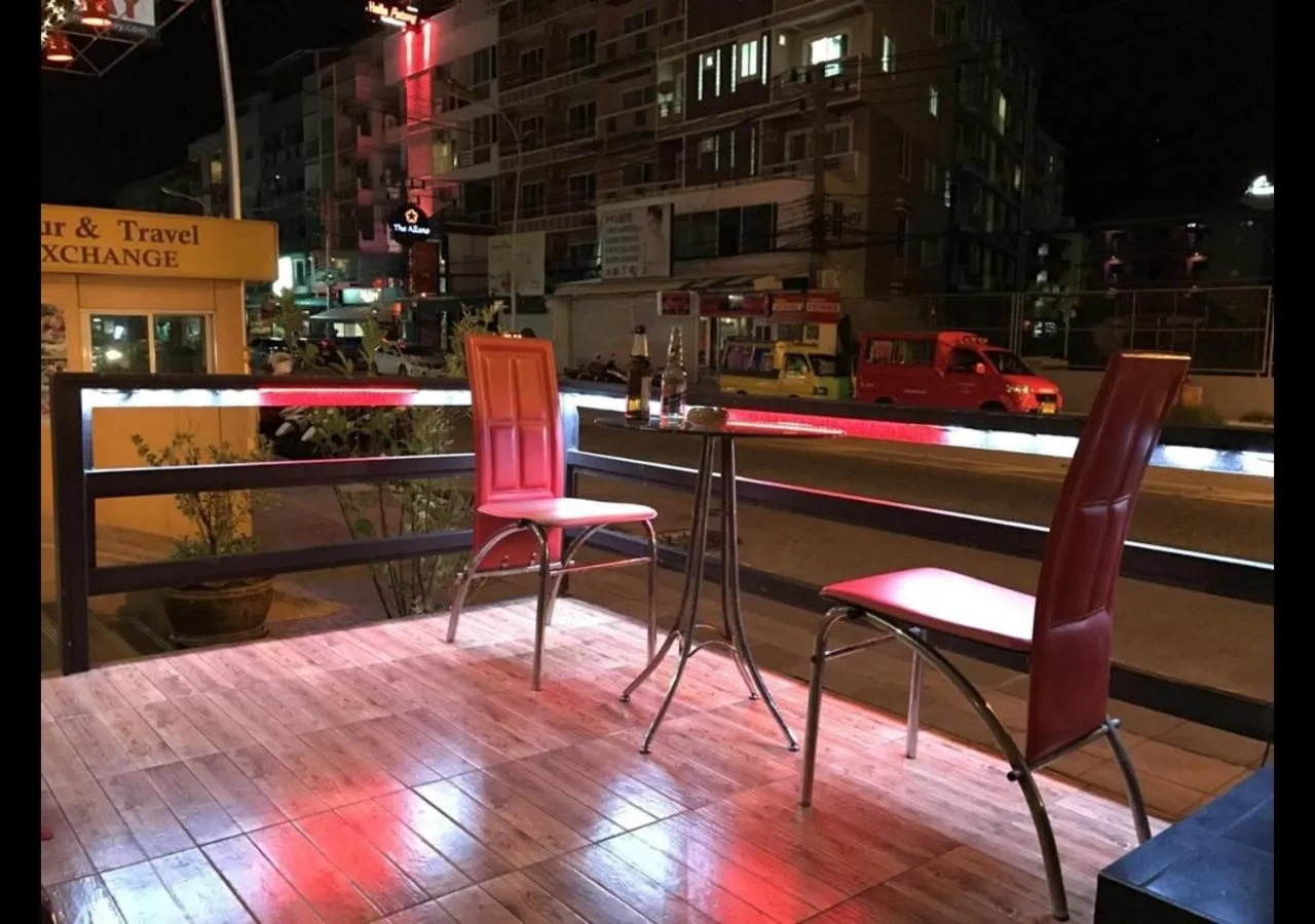 Restaurant/places to eat in Patong Dynasty Royal Hotel