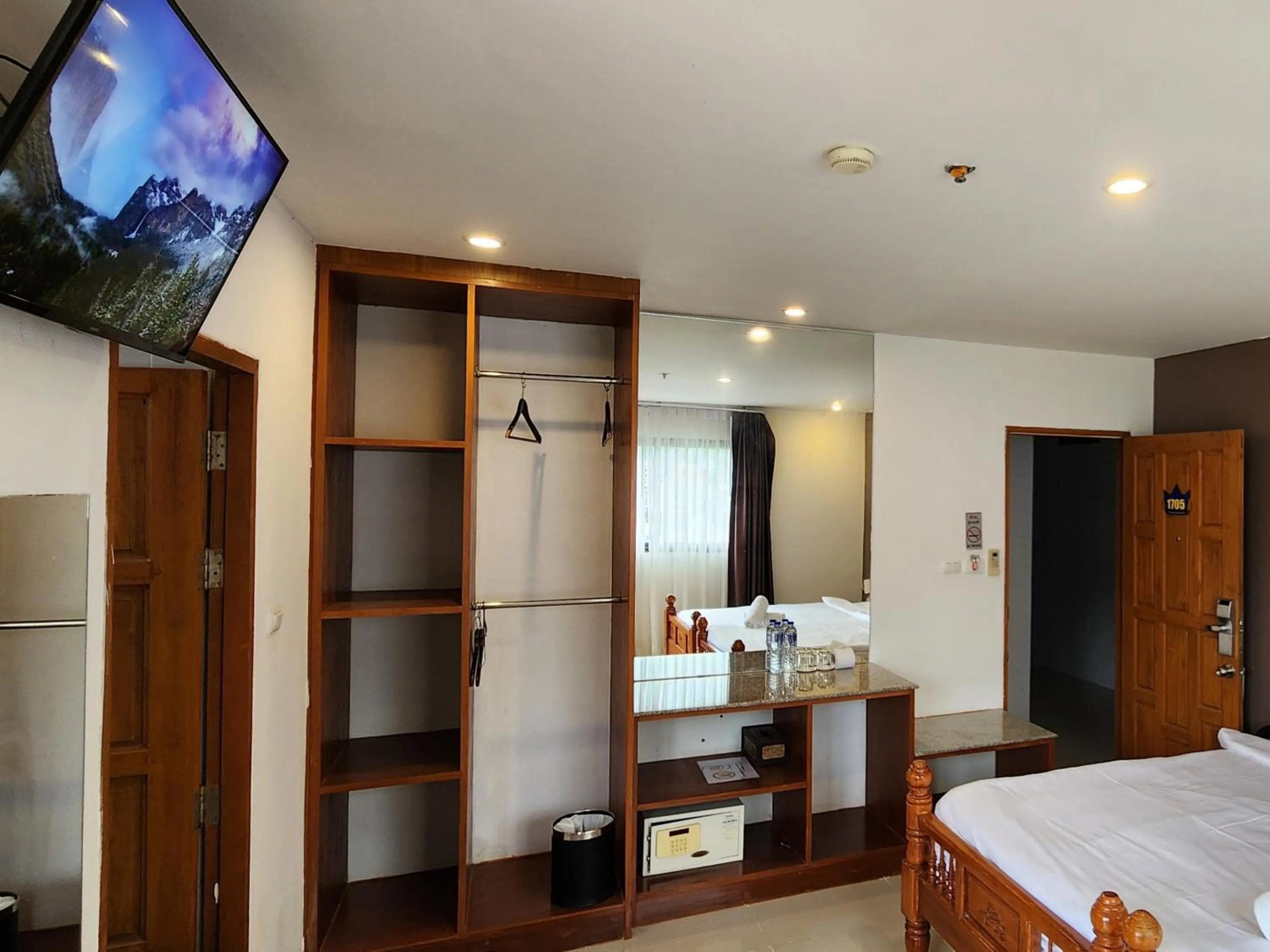 Bed in Patong Dynasty Royal Hotel