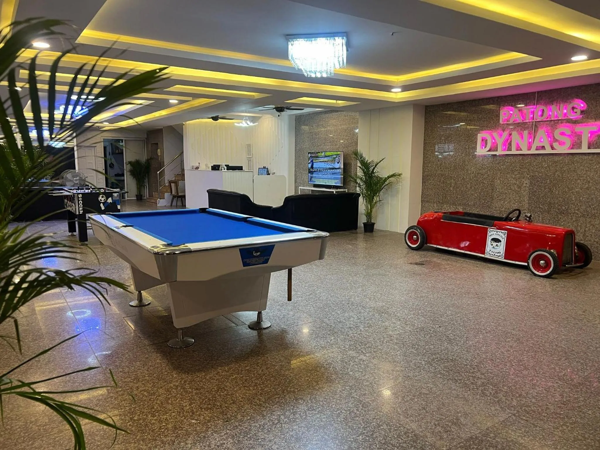 Lobby or reception in Patong Dynasty Royal Hotel