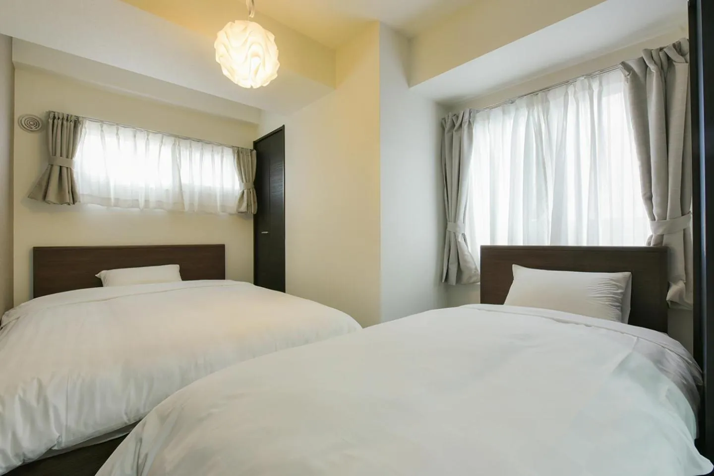 Bed in Sun Court Hongodori Garden Hills