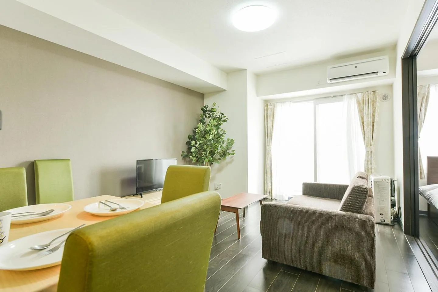 Dining area in Sun Court Hongodori Garden Hills