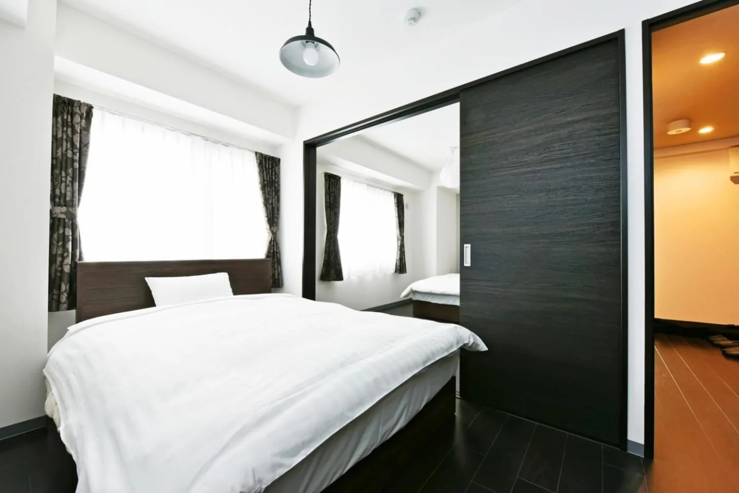 Bed in Sun Court Hondori Garden Hills