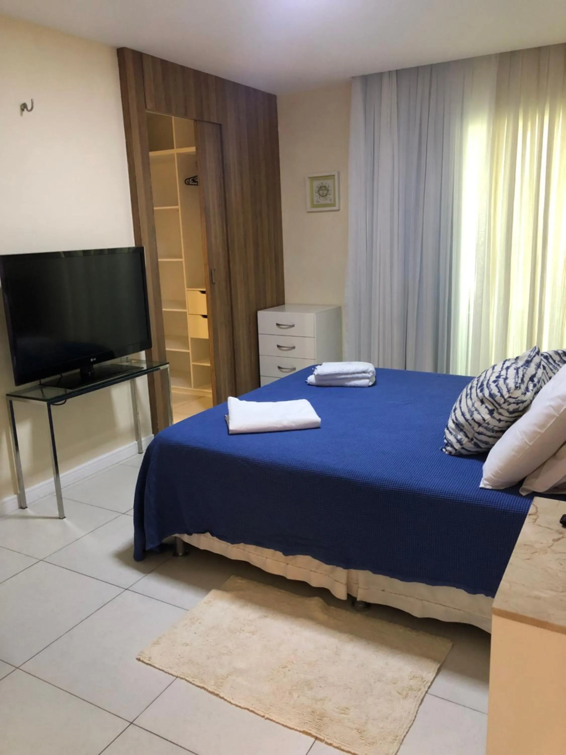 Apto de luxo no Golfville Ideal para família e home office Prox do Beach Park