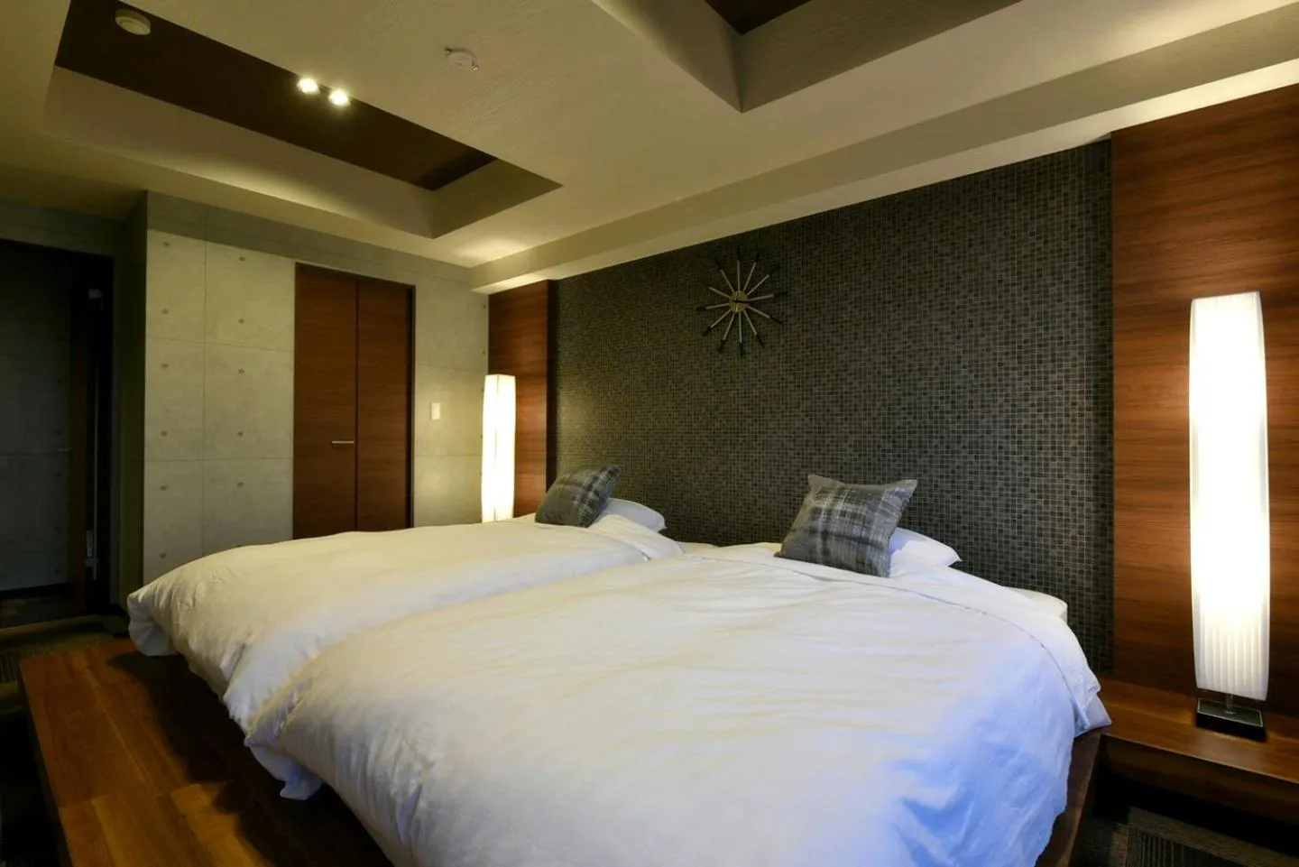 Bed in Hills Garden Hondori