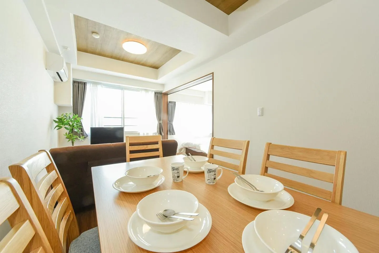 Dining area in Hills Garden Hondori