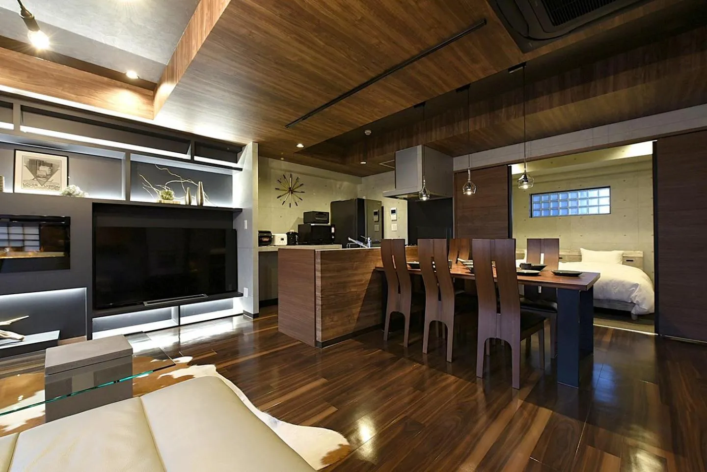 TV and multimedia in Hills Garden Hondori