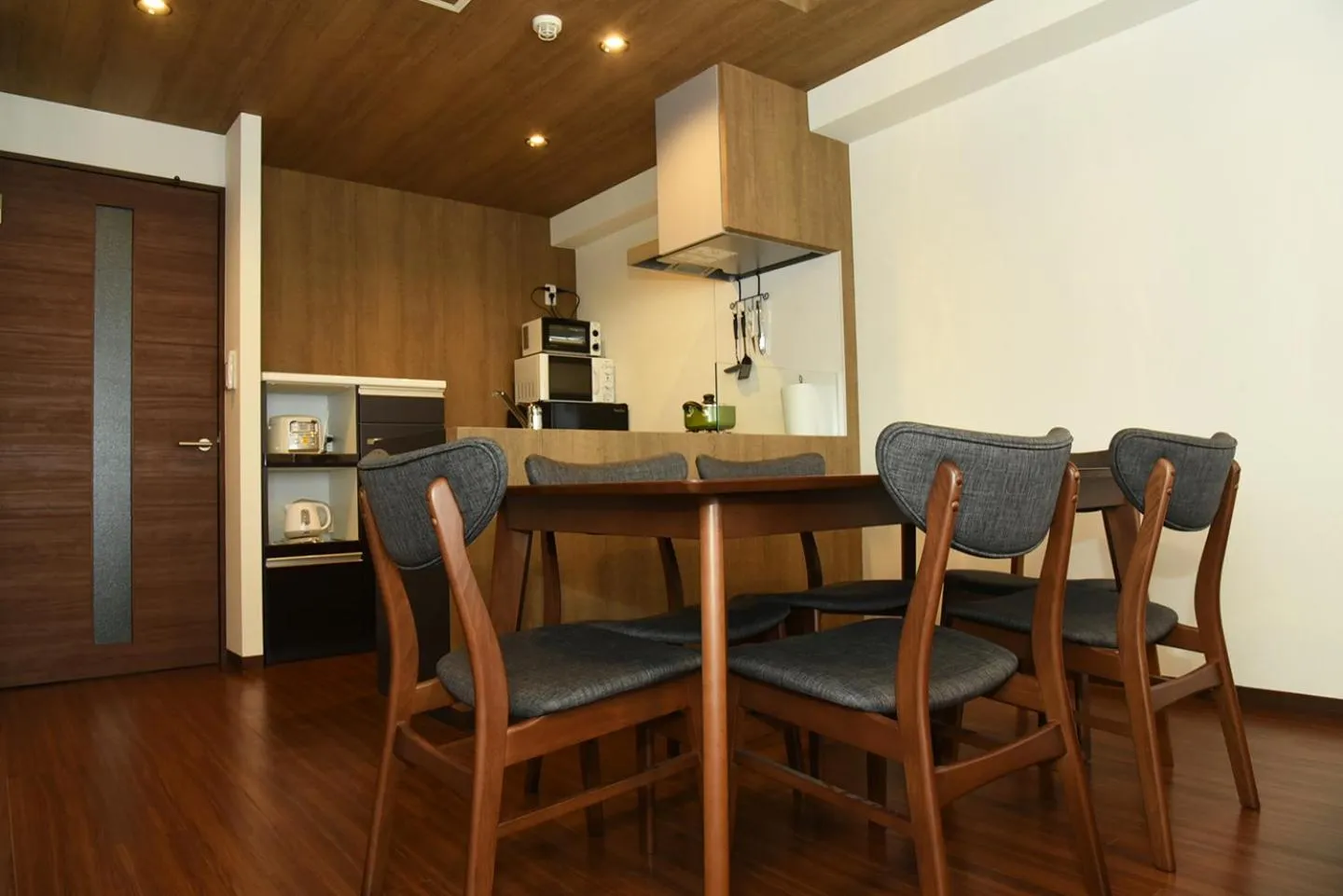 Dining area in Hills Garden Hondori