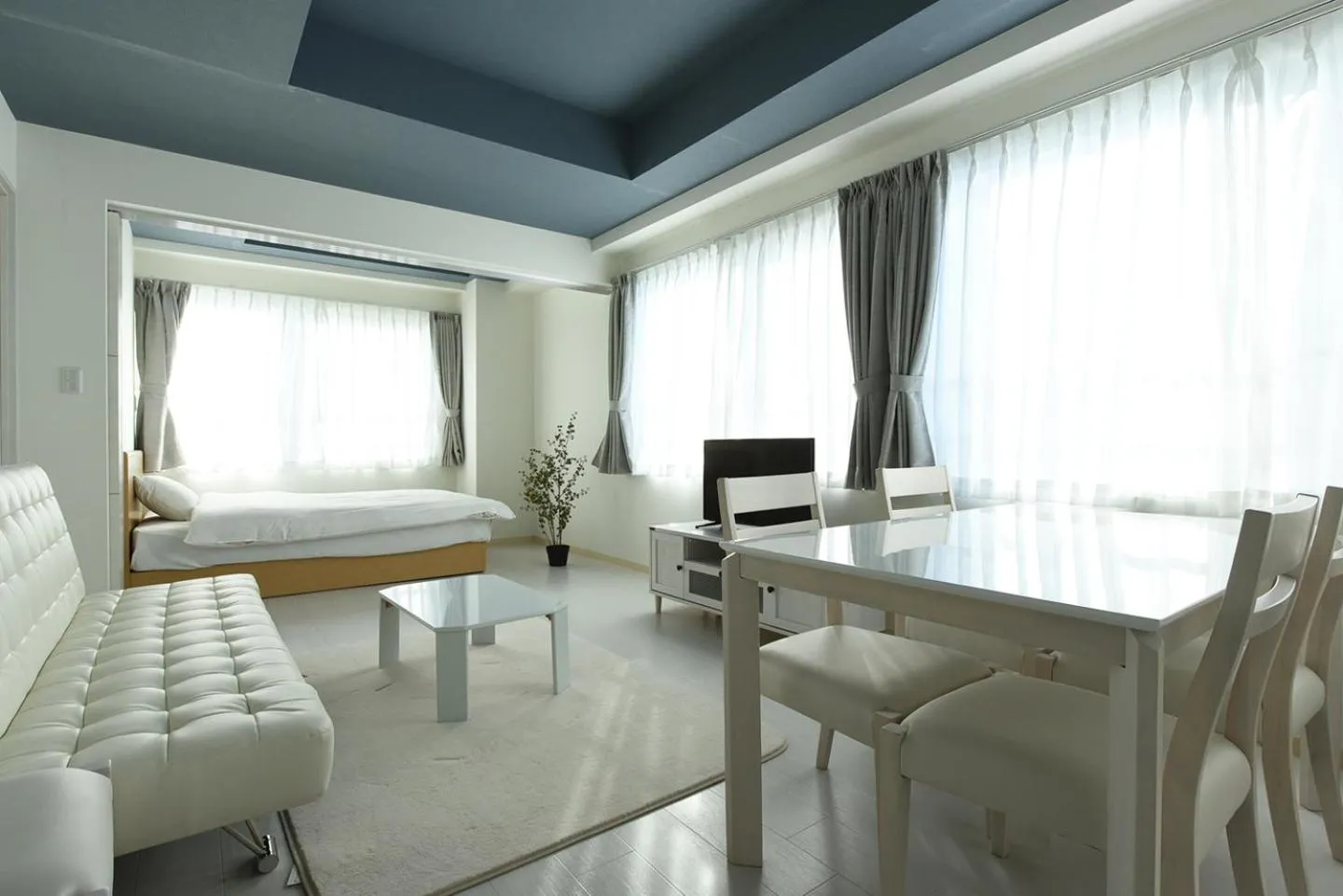 TV and multimedia in Hills Garden Hondori