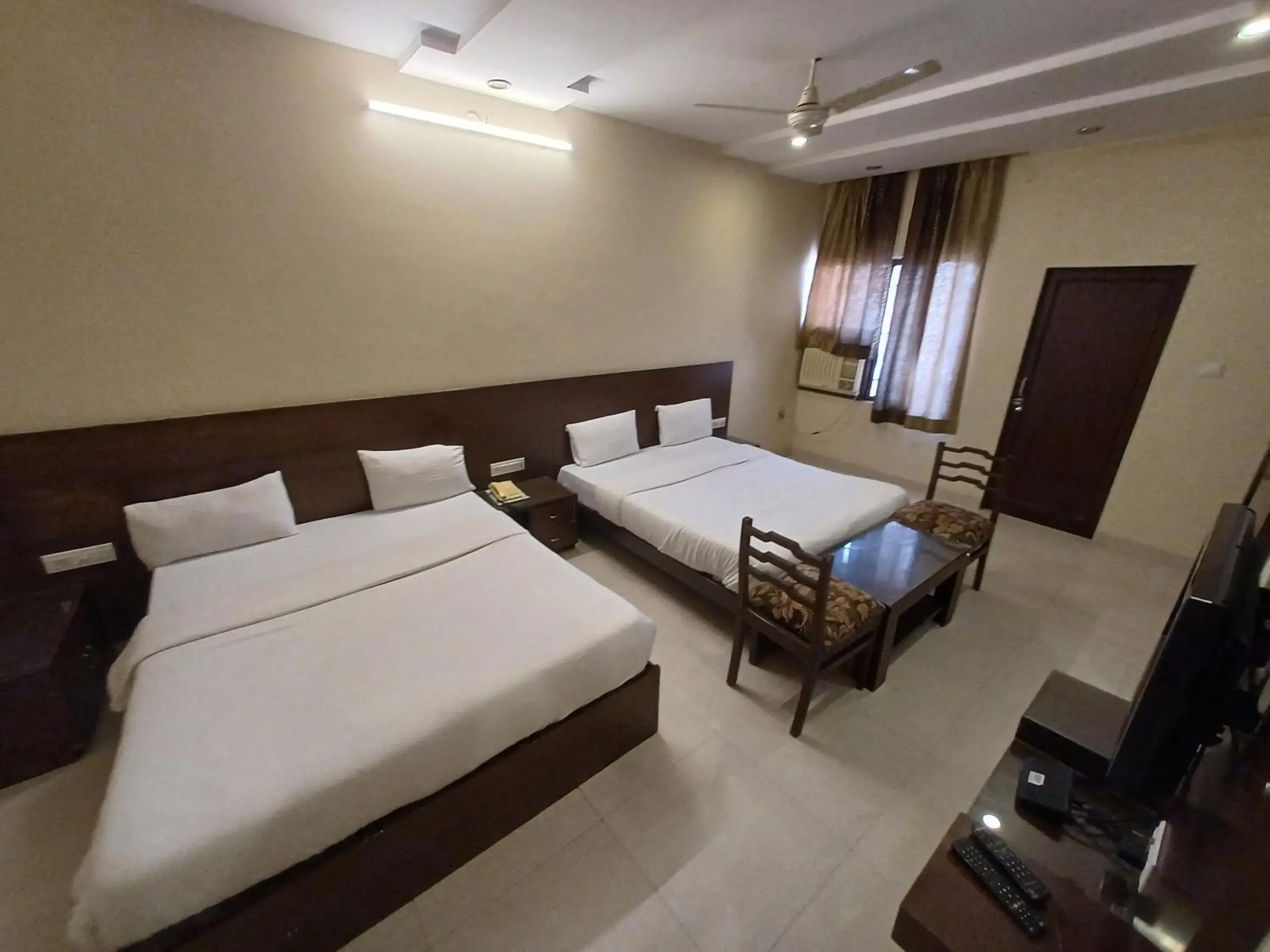 Photo of the whole room, Bed in Hotel Raghav Palace 1 km Jaipur Junction & Bus Stand Sindhi Camp Photo of the whole room, Bed in Hotel Raghav Palace 1 km Jaipur Junction & Bus Stand Sindhi Camp