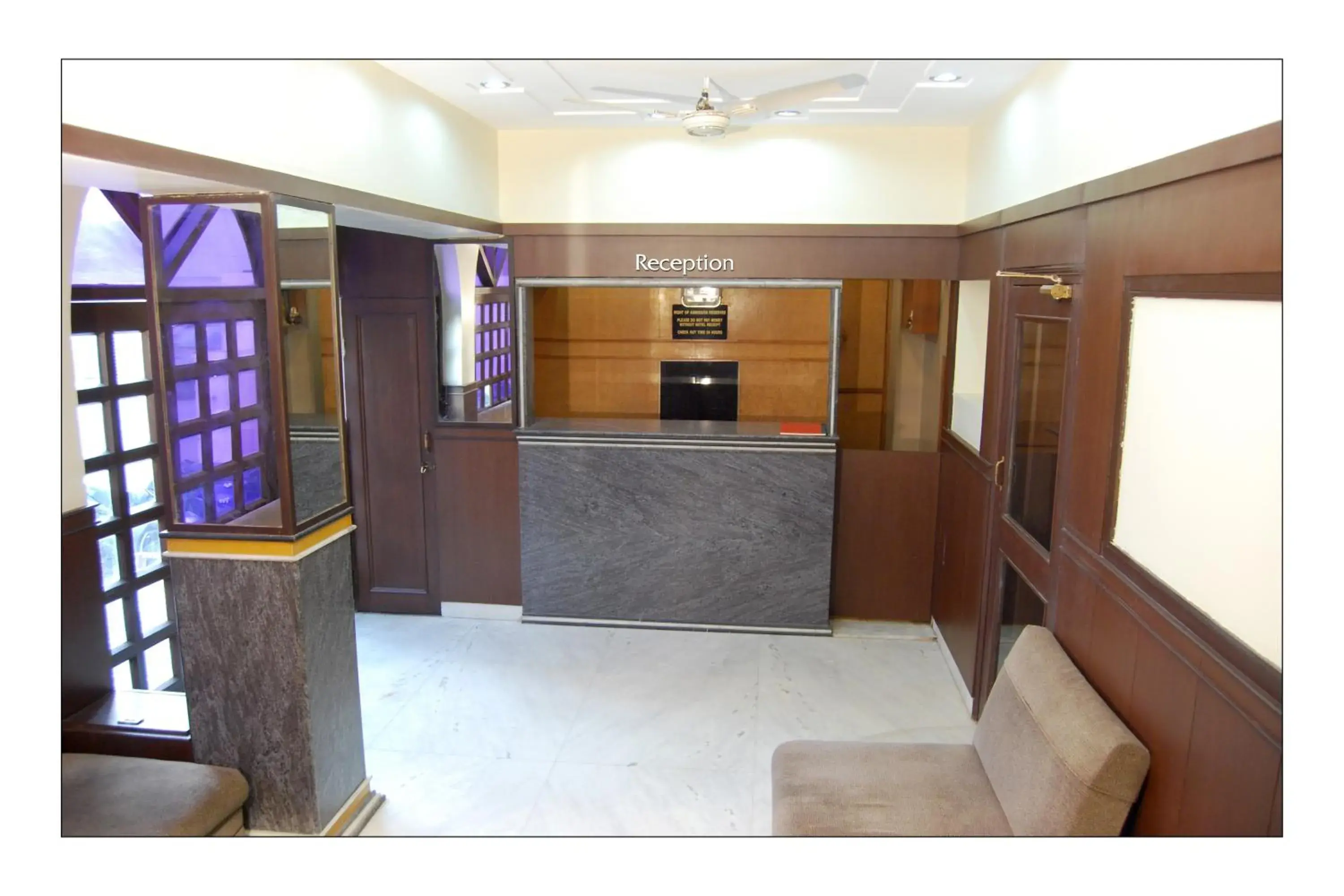 Lobby or reception in Hotel Raghav Palace 1 km Jaipur Junction & Bus Stand Sindhi Camp Lobby or reception in Hotel Raghav Palace 1 km Jaipur Junction & Bus Stand Sindhi Camp