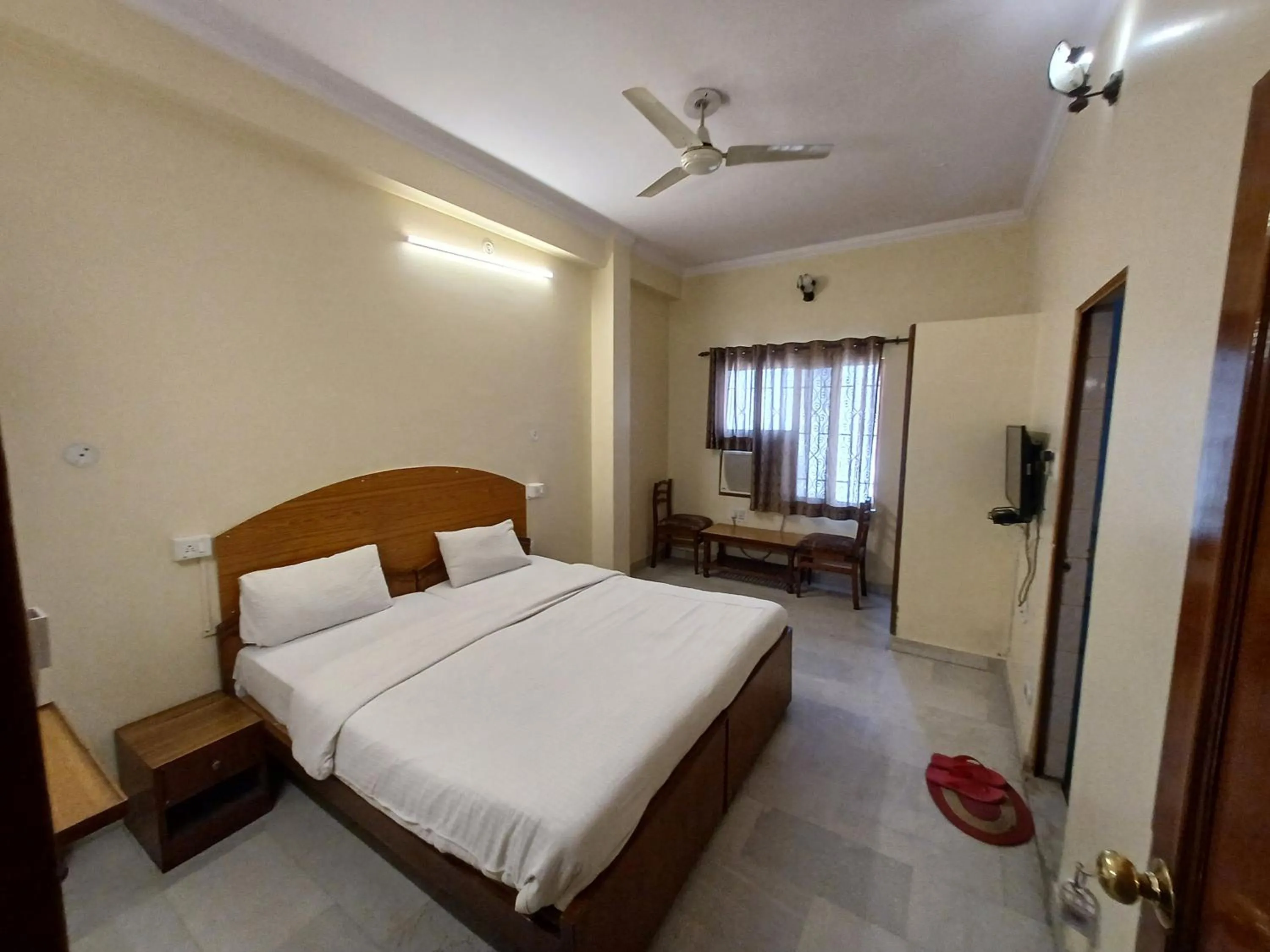 Photo of the whole room, Bed in Hotel Raghav Palace 1 km Jaipur Junction & Bus Stand Sindhi Camp