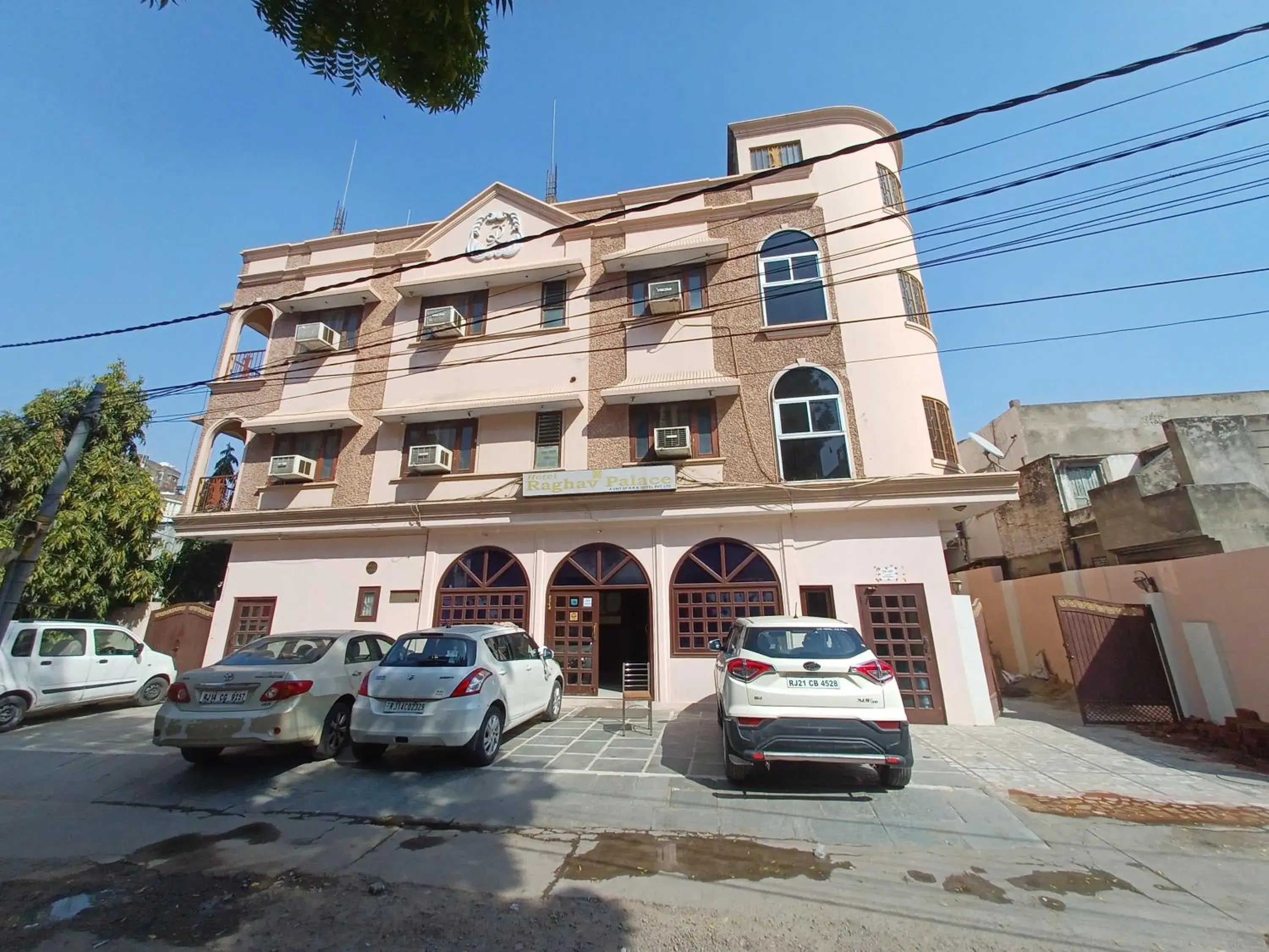 Property building in Hotel Raghav Palace 1 km Jaipur Junction & Bus Stand Sindhi Camp Property building in Hotel Raghav Palace 1 km Jaipur Junction & Bus Stand Sindhi Camp